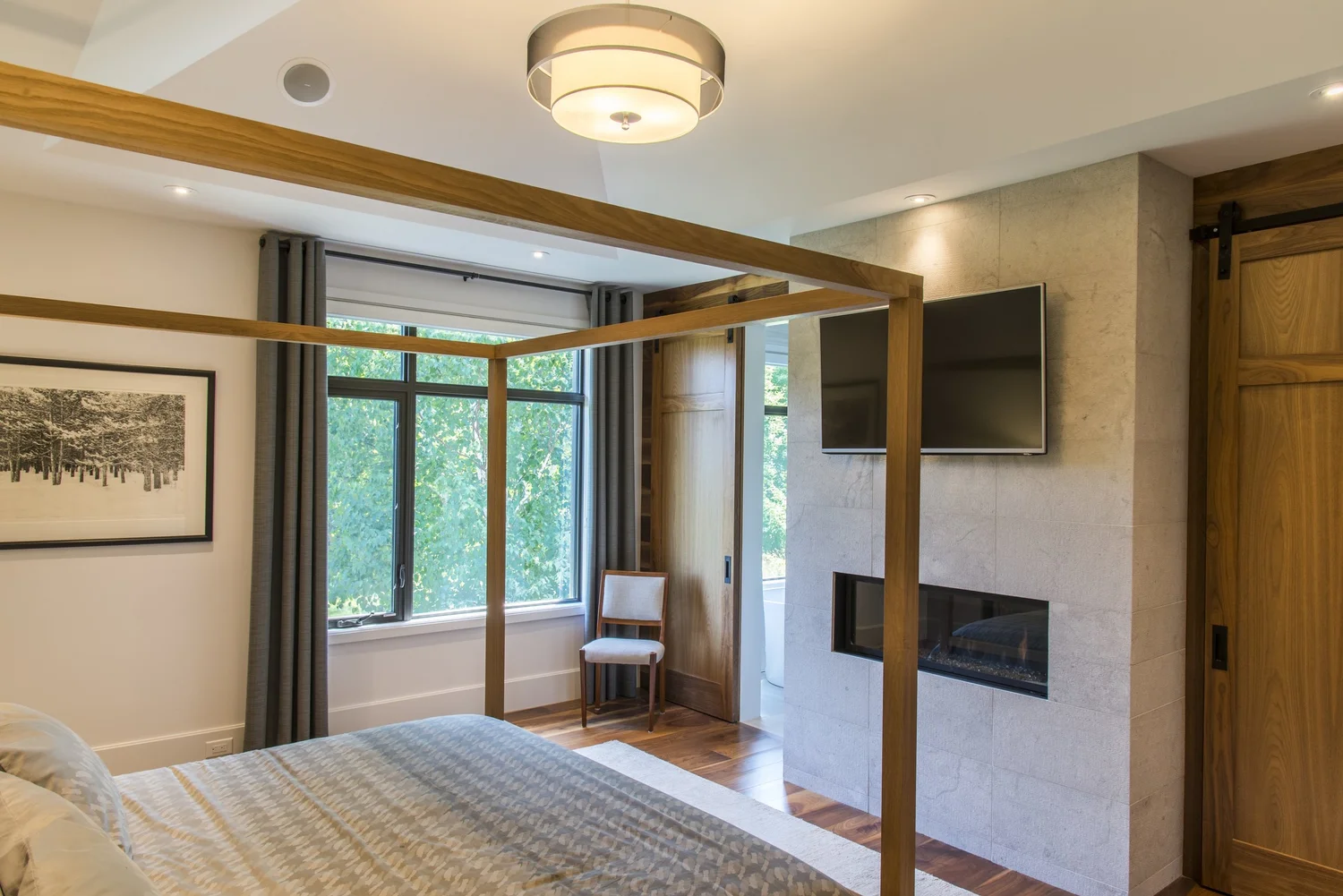 Blue Mountains Modern Chalet — 12