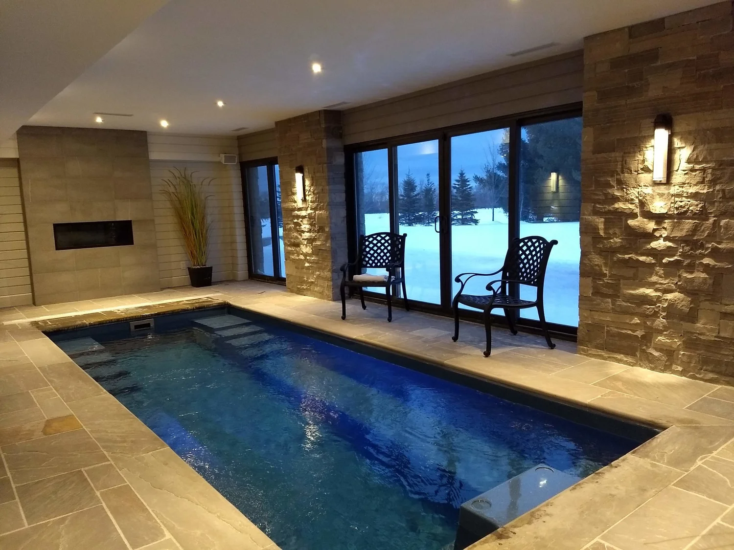 Blue Mountains Modern Chalet — 15