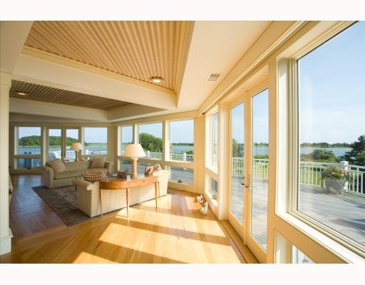 interior sitting room with a view.jpg