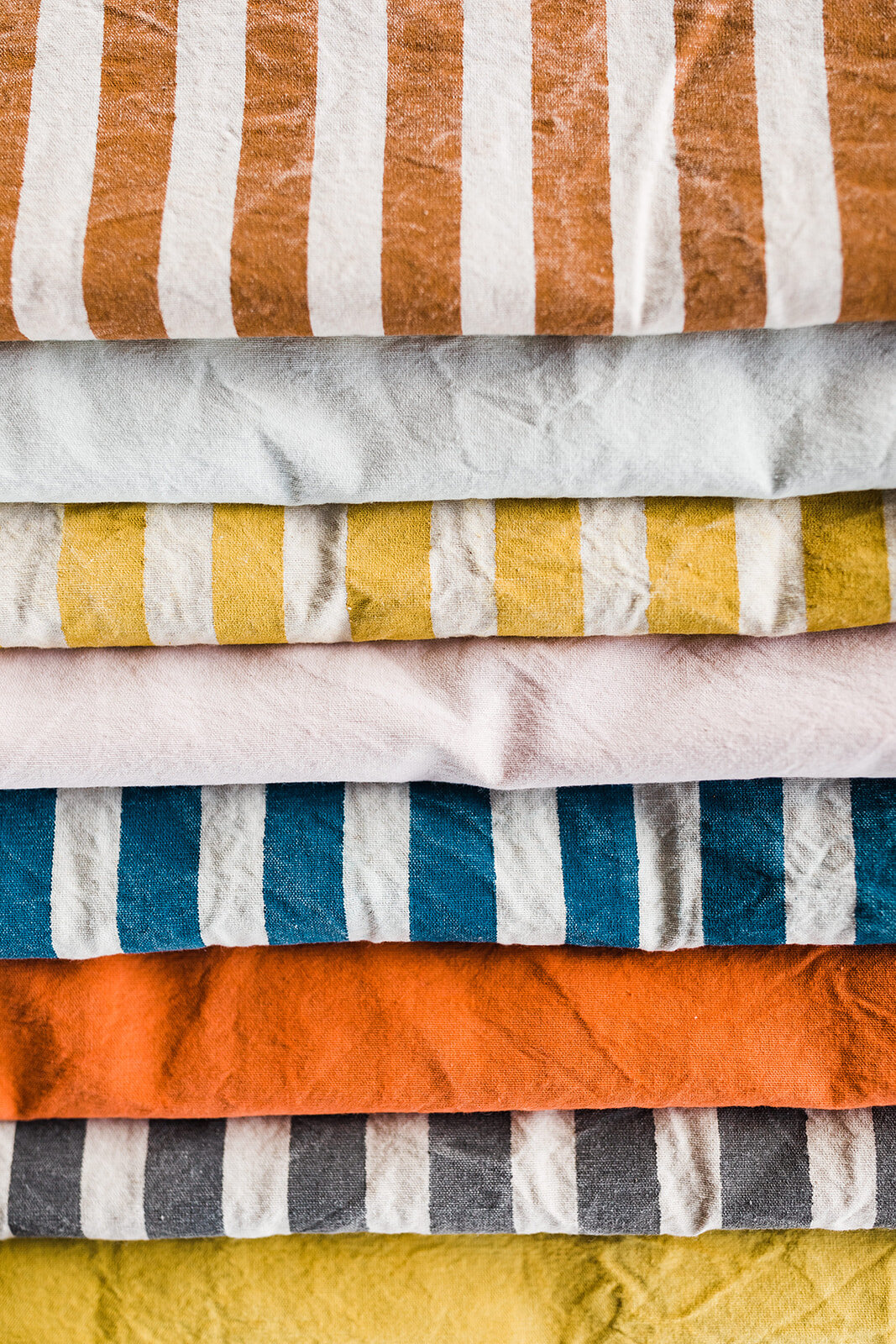 doveanddonkey-stripedpillowcases-solidpillowcases-texture-alicampbellphotography-116_websize.jpg