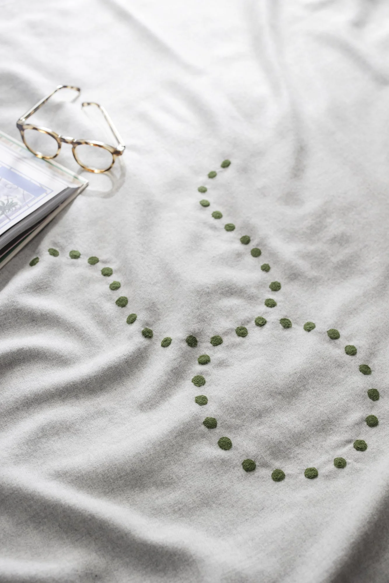 Dove&Donkey_Bedding_61.jpg