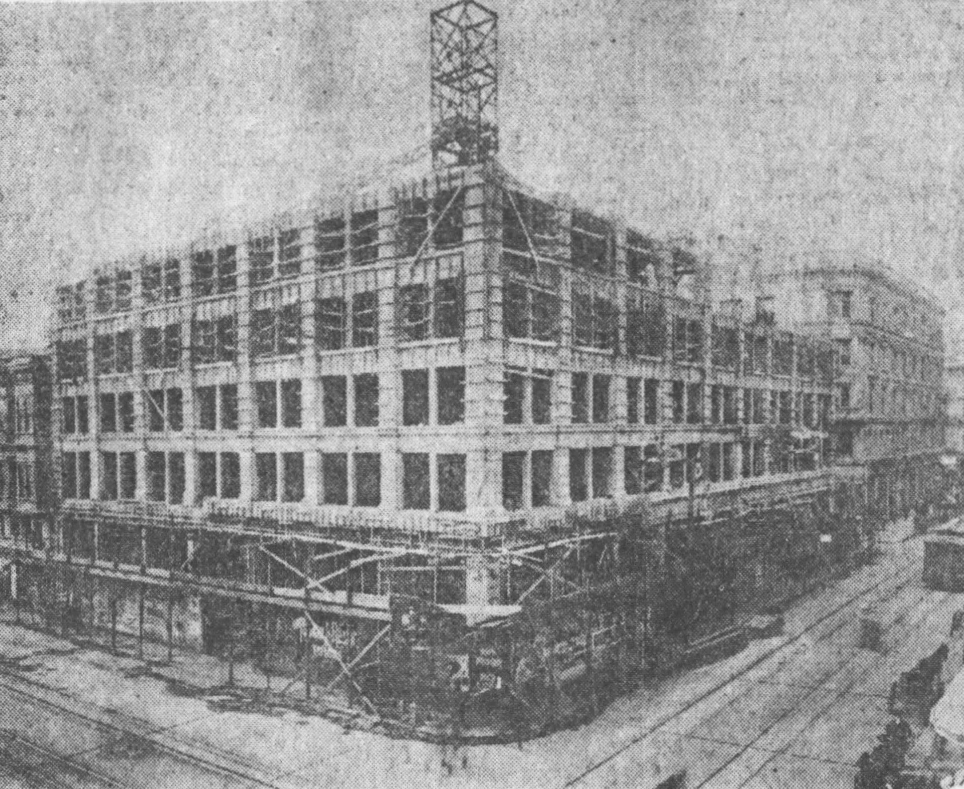 Higgins Building under construction, 1910