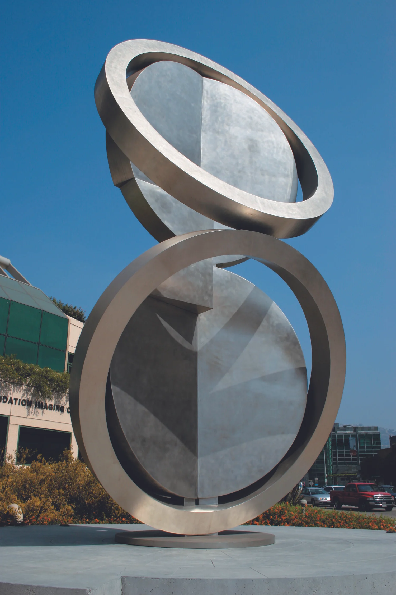 Folded Circle — Fletcher Benton