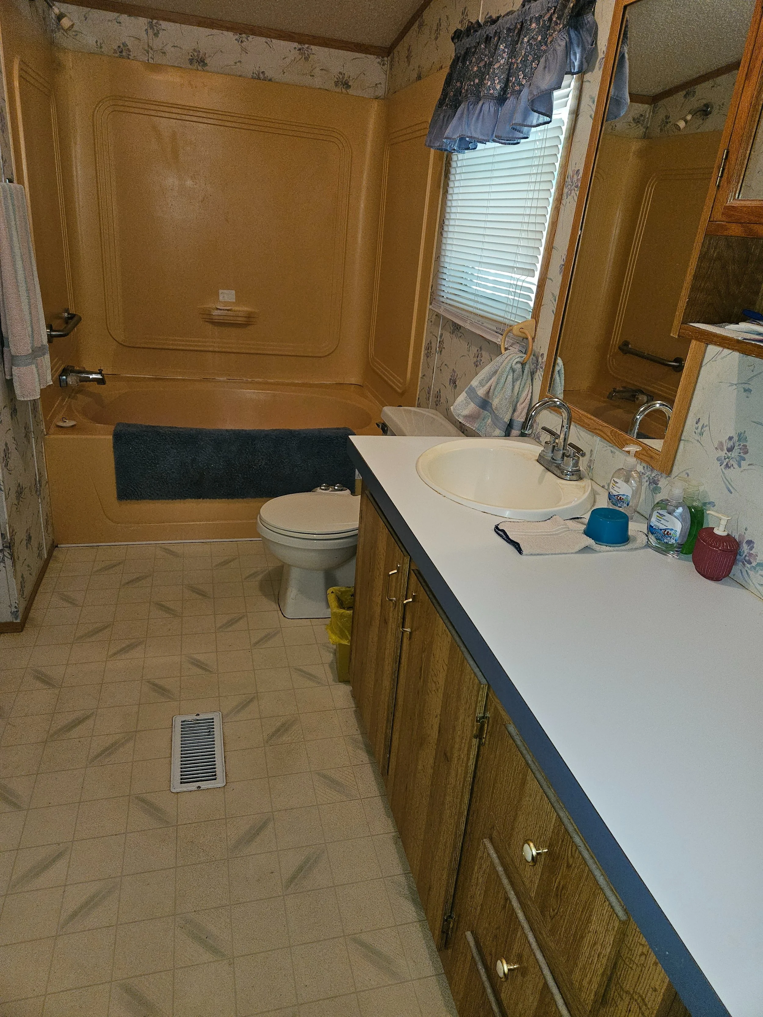 Master Bathroom2 - Mom.jpg