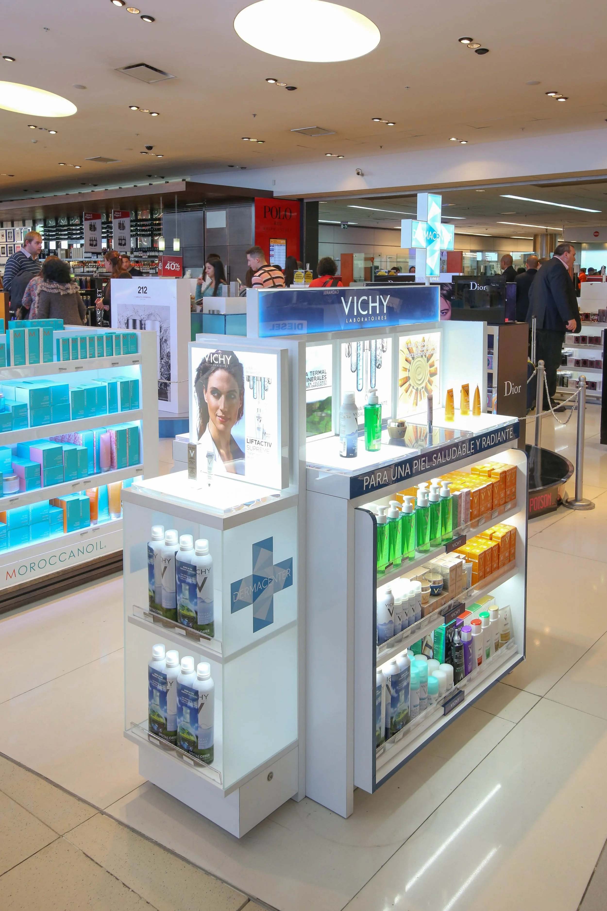 DUFRY MONTEVIDEO DERMACENTER B MODEL 4 copy.jpg