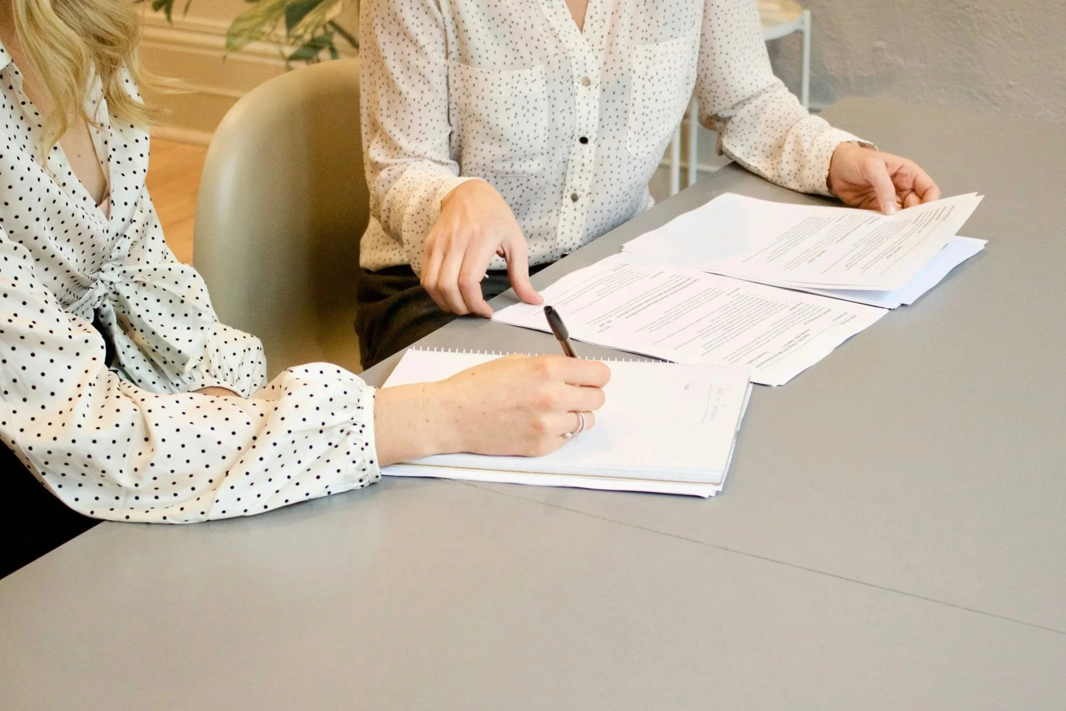 Fixed-Price vs. Cost-Plus Contracts: Which One Protects Your Calgary Home Build?