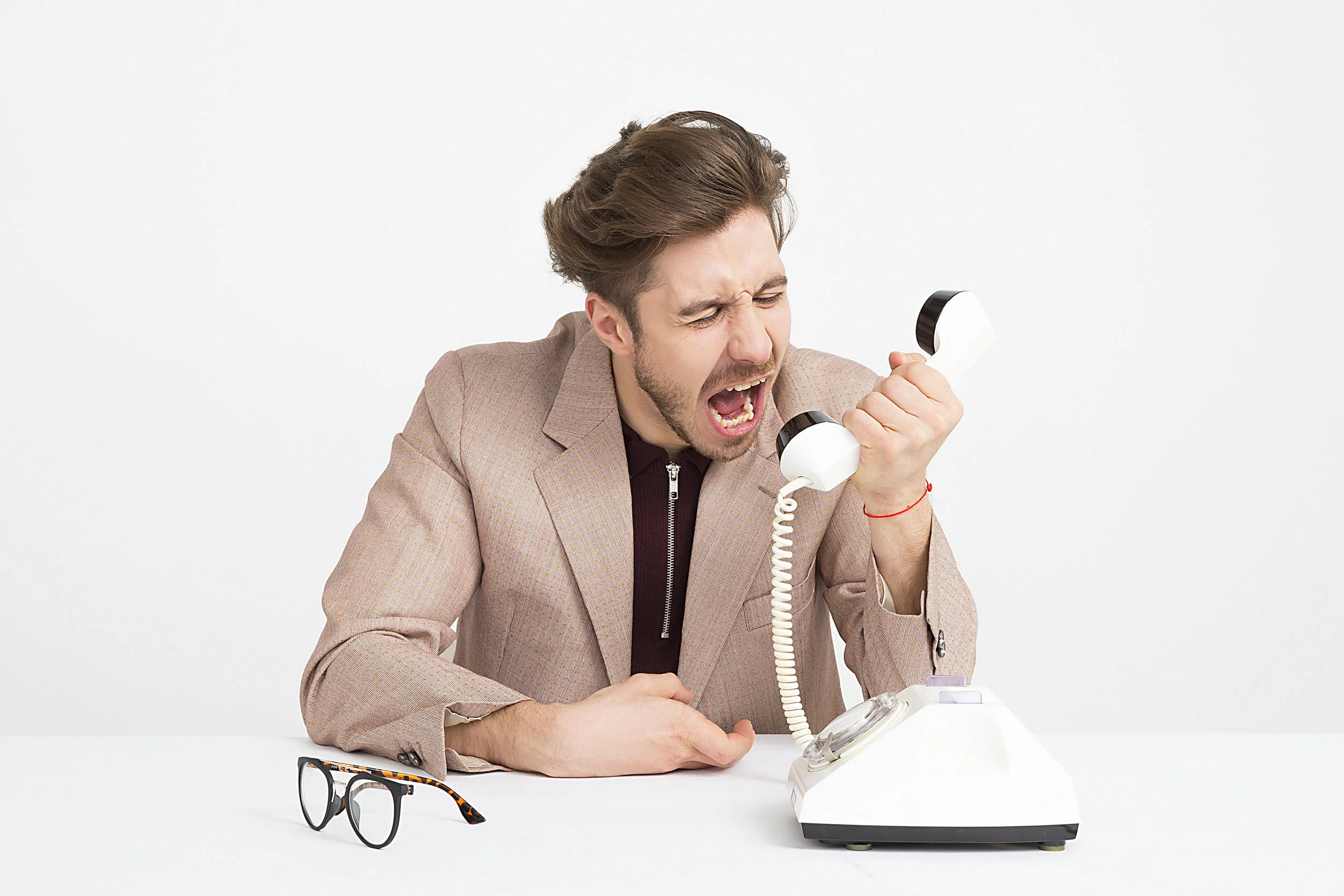 3 Ways to Avoid Frustrating Customer Service Call Centers | How To Insurance 027
