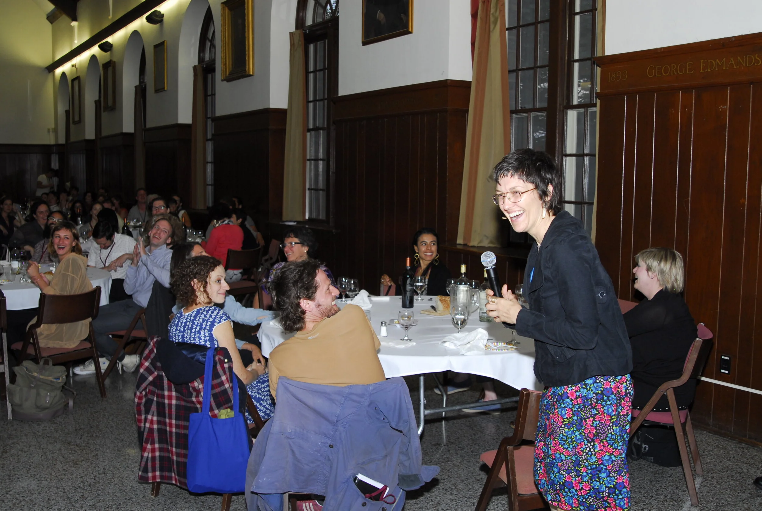 Banquet laughing RMG8090.JPG