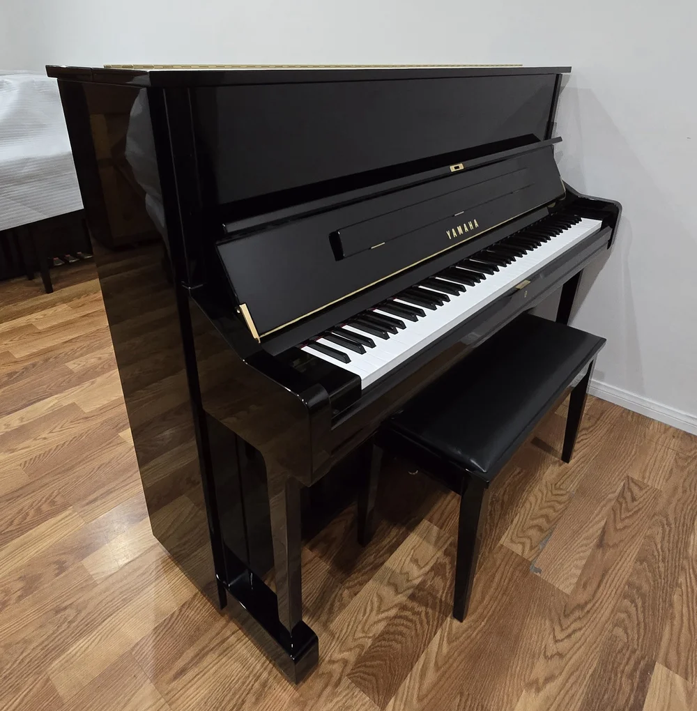 Yamaha Upright Piano U1