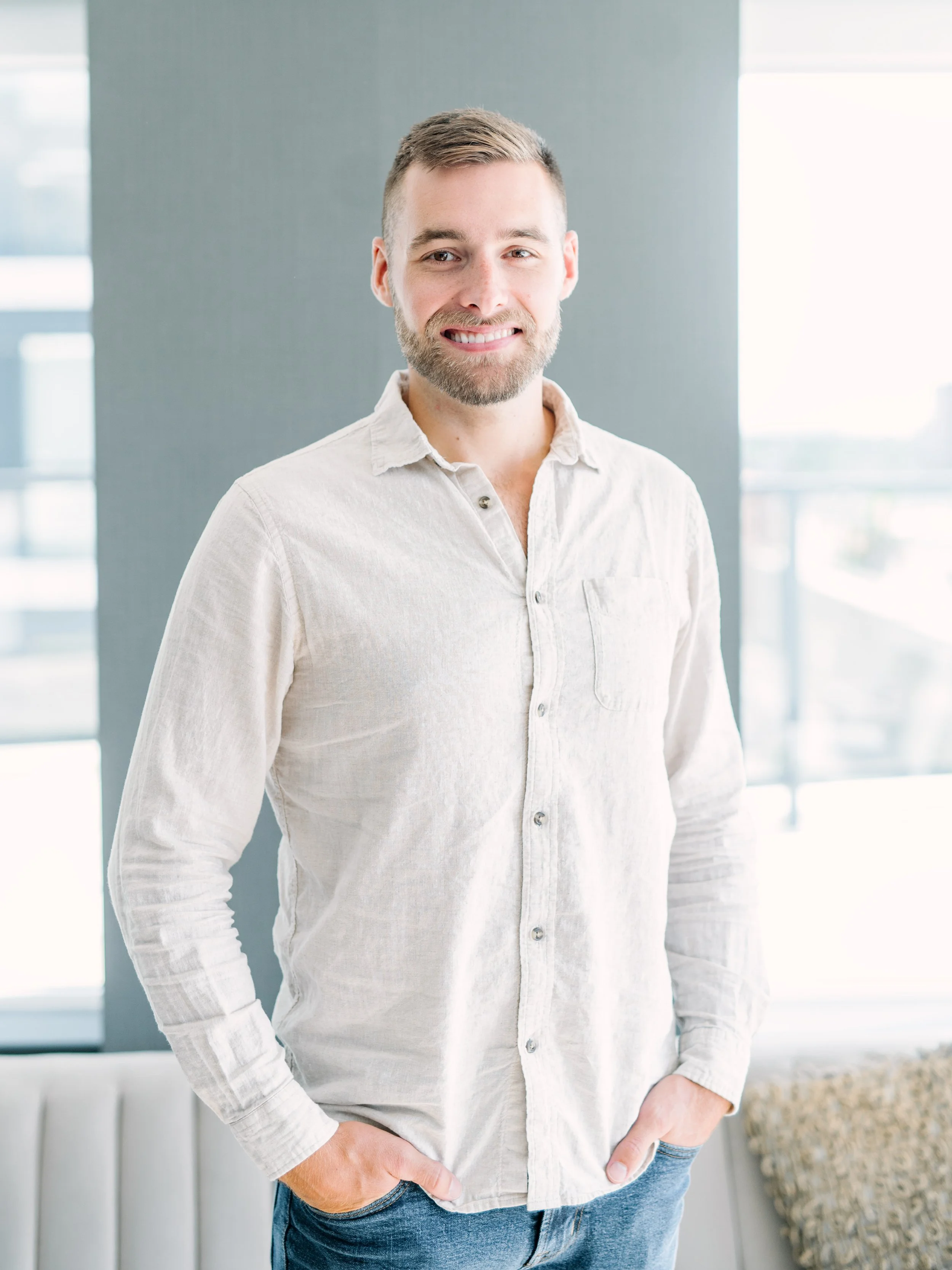 Invoicing and Payments 101: Simplifying the Financial Side of Client Management