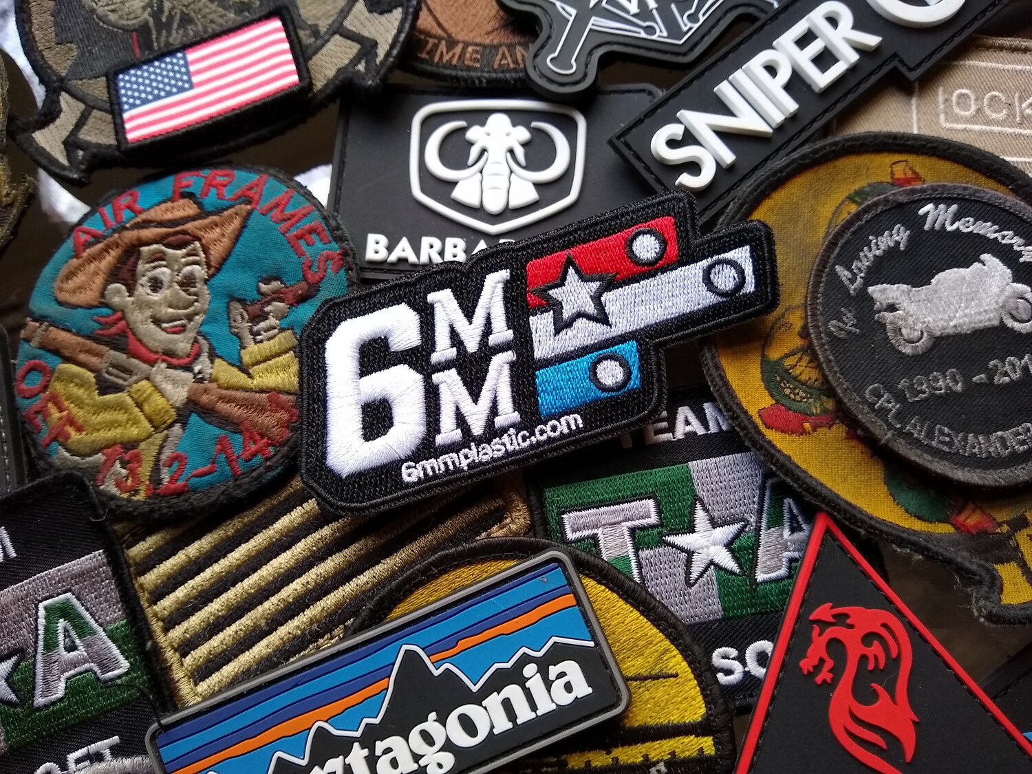 6 spare Velcro patches