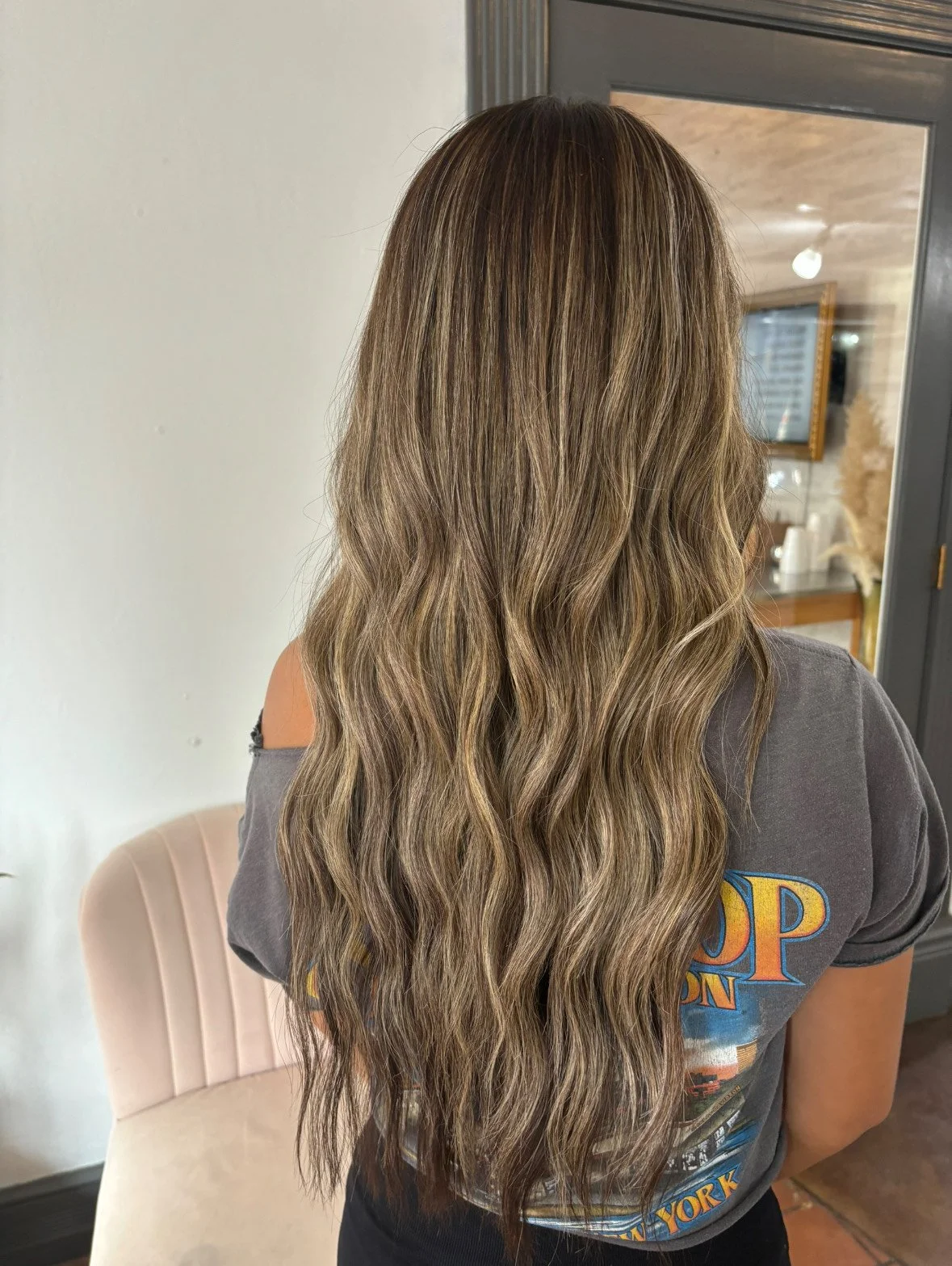 Cool brunette with extensions