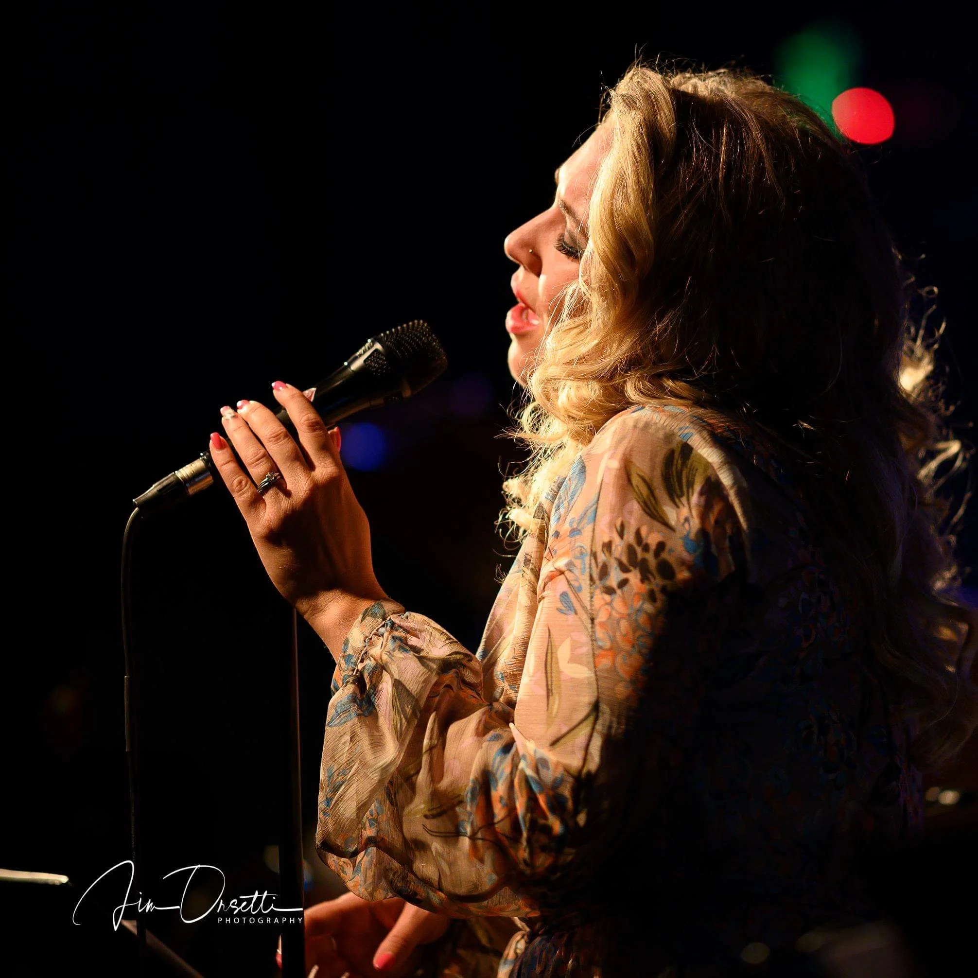 Photographs from the recent show at the Sound Room (Oakland) November 2nd, 2019