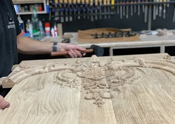 Sculpture+sur+chêne+réalisée+par+Atelier+de+la+Boiserie (1).jpeg