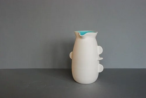 Vase+en+porcelaine,+Audrey+Jezic+céramiques.jpeg