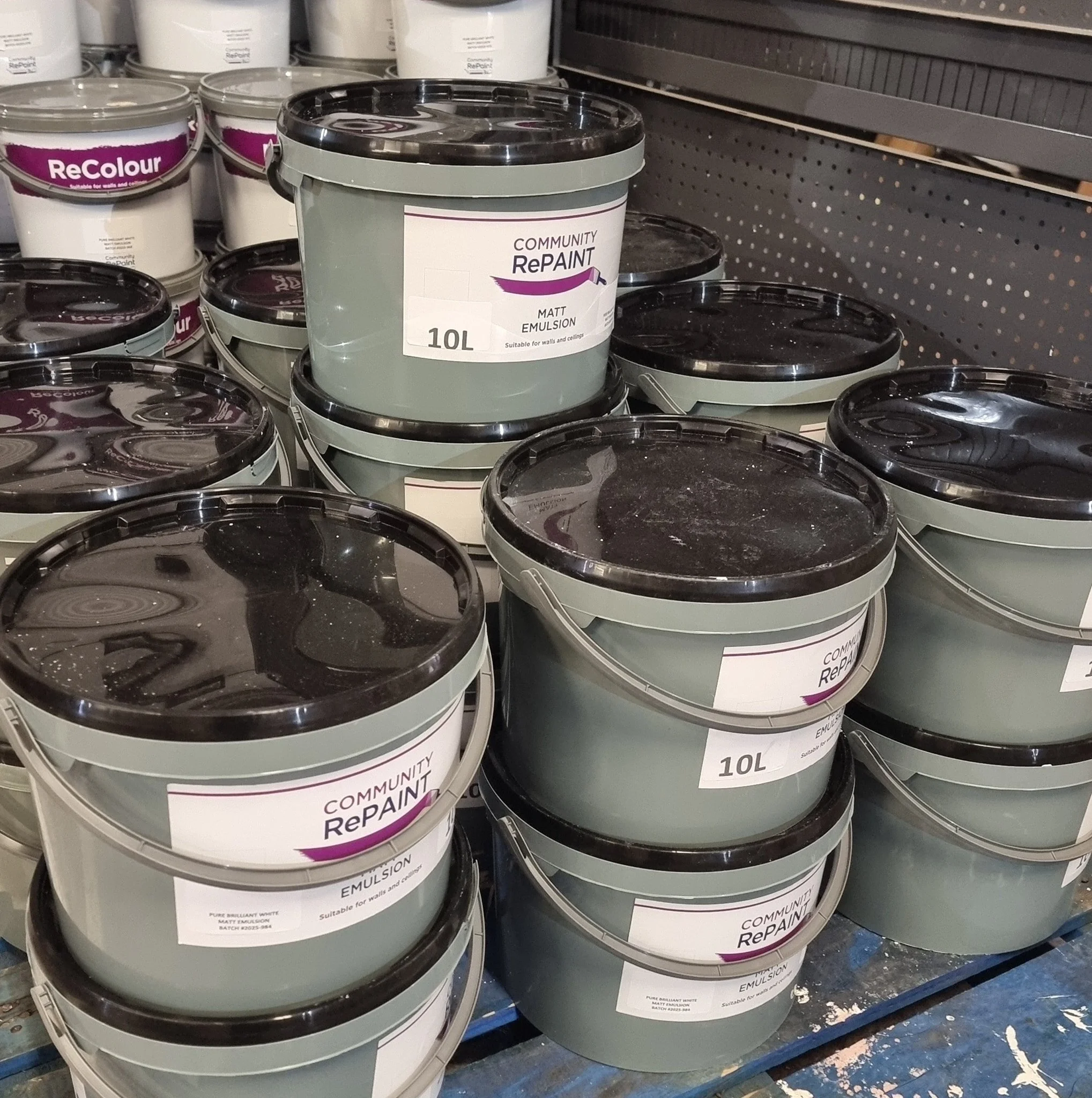10l tubs of ReColour White matt available in store NOW!

Just &pound;14, while stocks last!