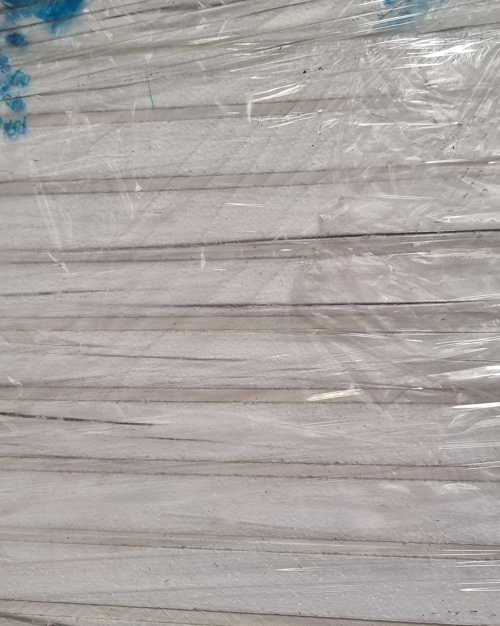 50mm thermal plasterboard 1200 x 2400mm

Only &pound;20 a sheet!

20 for &pound;300