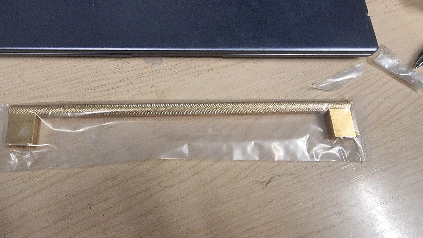 Call in and browse our range of cabinet handles - only &pound;2 each!⁠
⁠
2 pack of knobs &pound;2.50