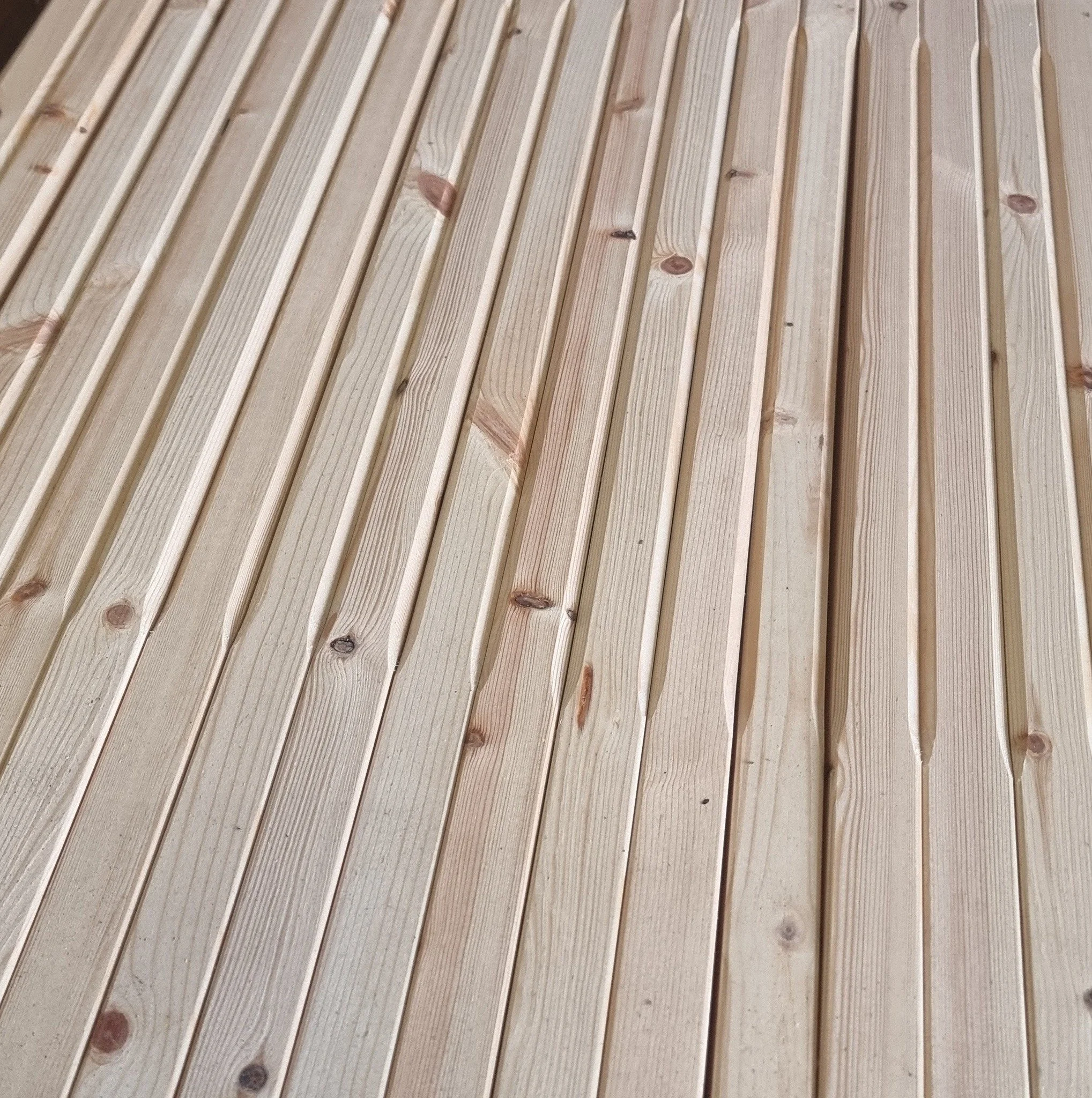 Wooden spindles in stock only &pound;2