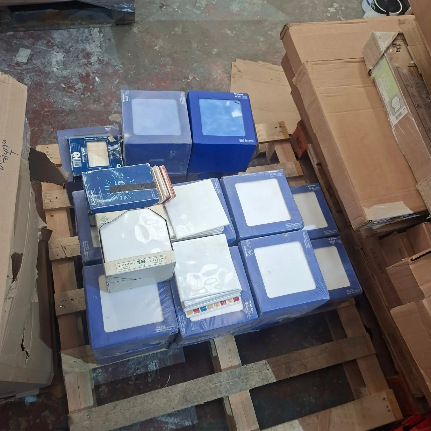 White and blue tiles 200mm x 200mm 1m2 per pack just &pound;5 per pack!