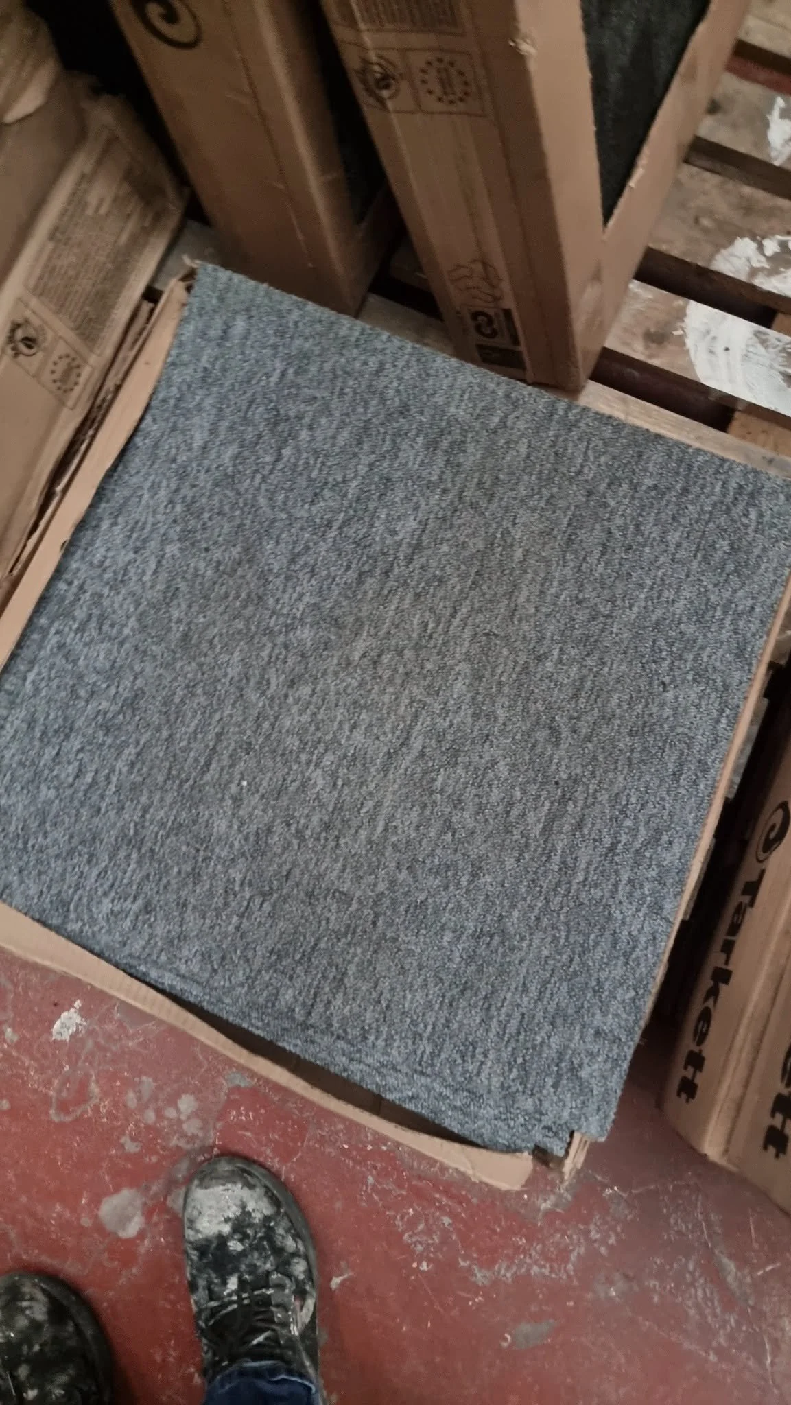 Carpet tiles in stock!

&pound;30 for a box of 20, lots of colours available