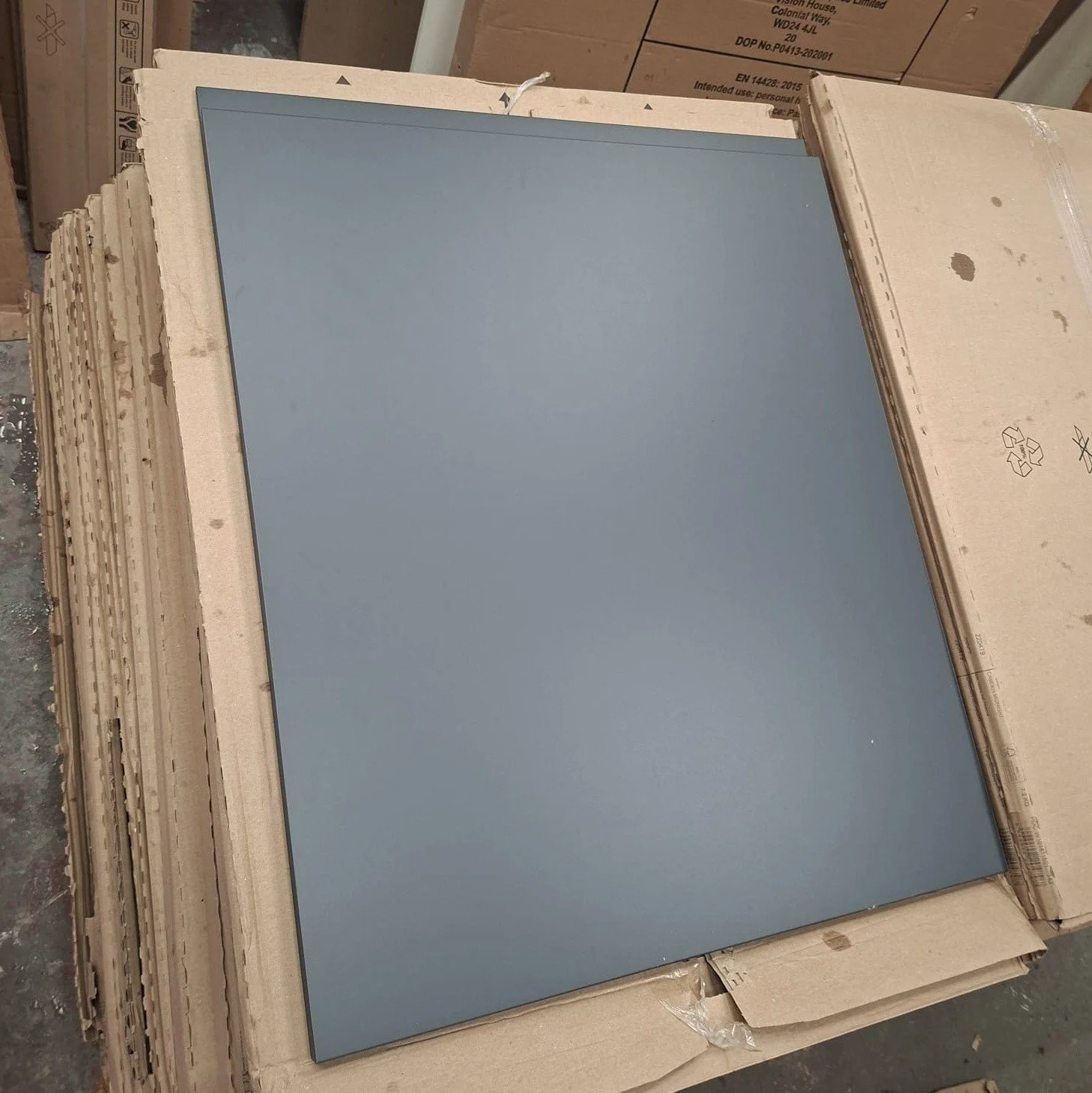 Matt midnight blue doors in 600mm only

Just &pound;10 each