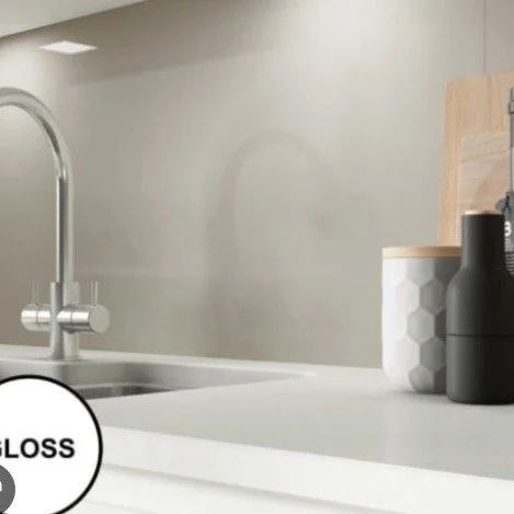 Lots of splashbacks in stock!

Lots of colours available, from &pound;50!