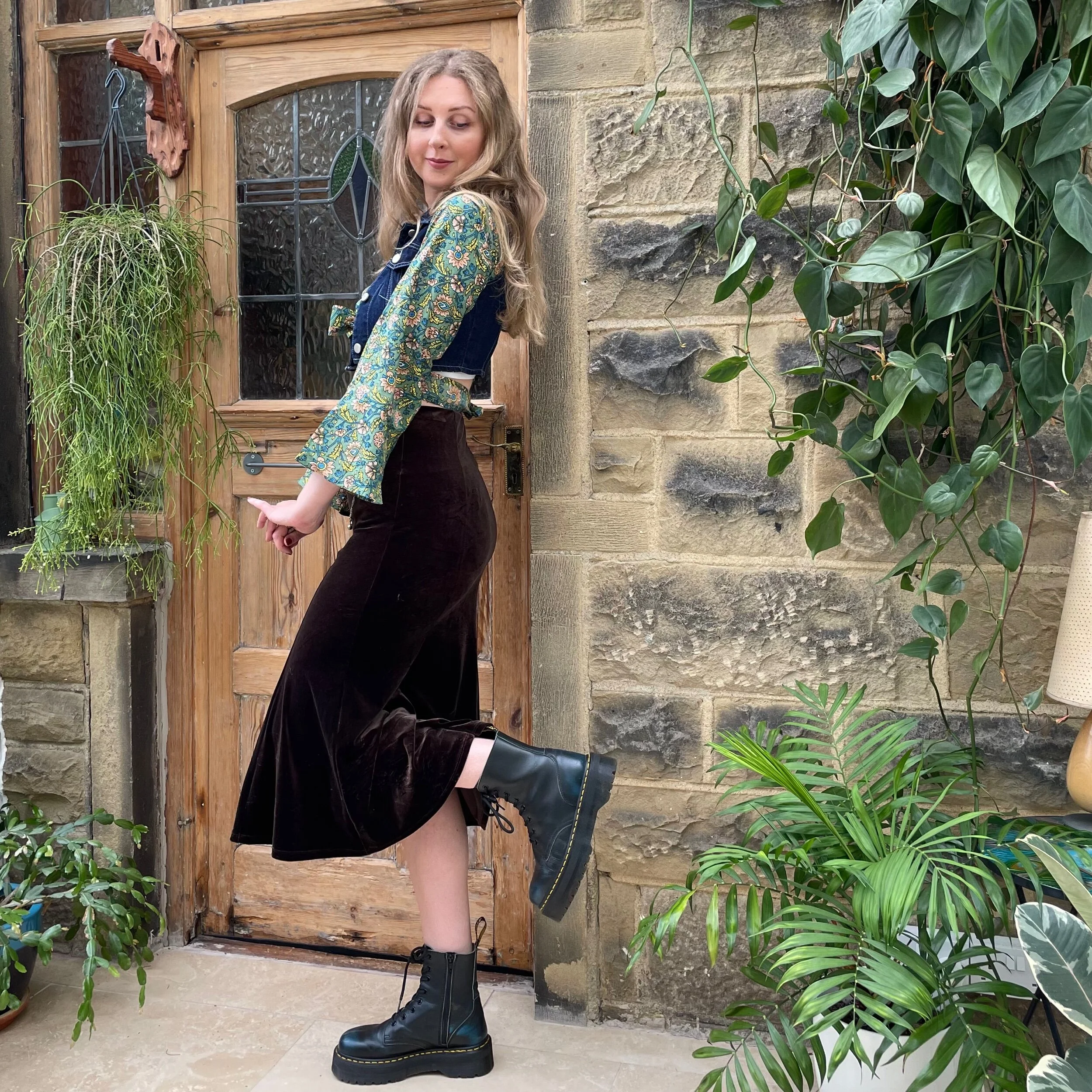 812DB6EE-7673-40CB-977F-78D6A0B9144D