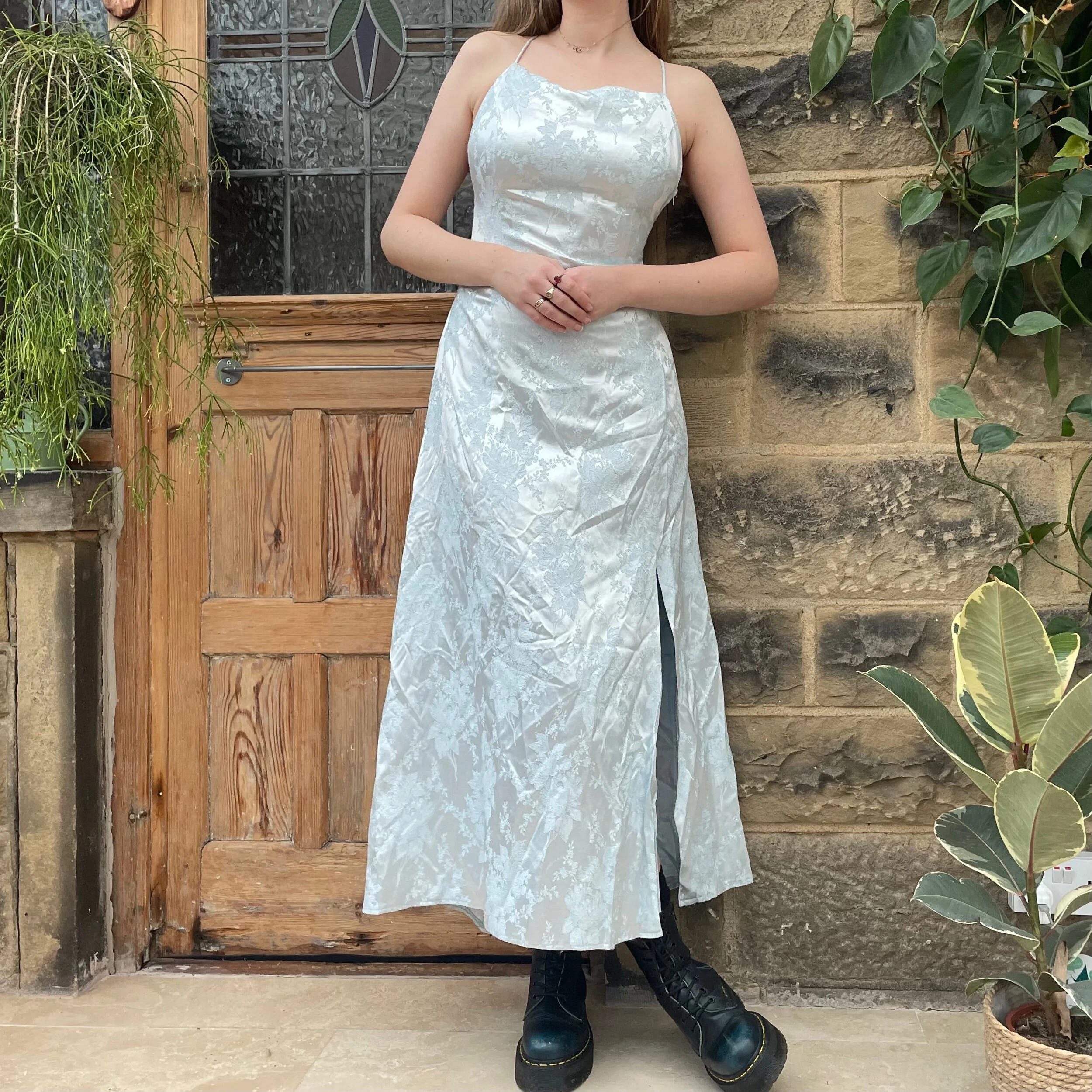 F635FADF-4684-41FC-8302-606E68497BDD