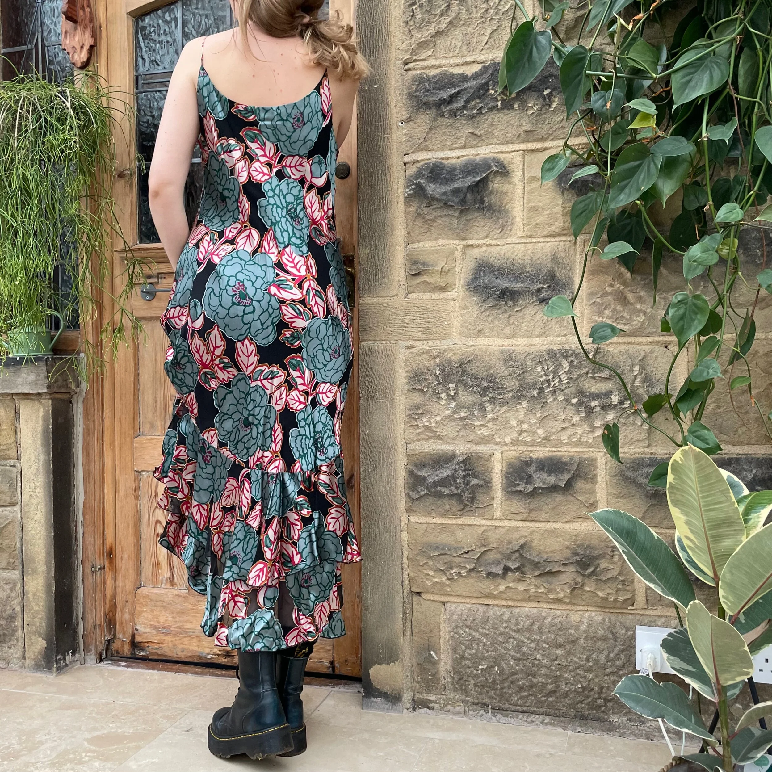 323084B1-2448-4F37-A5C7-4F480A9ABA5E