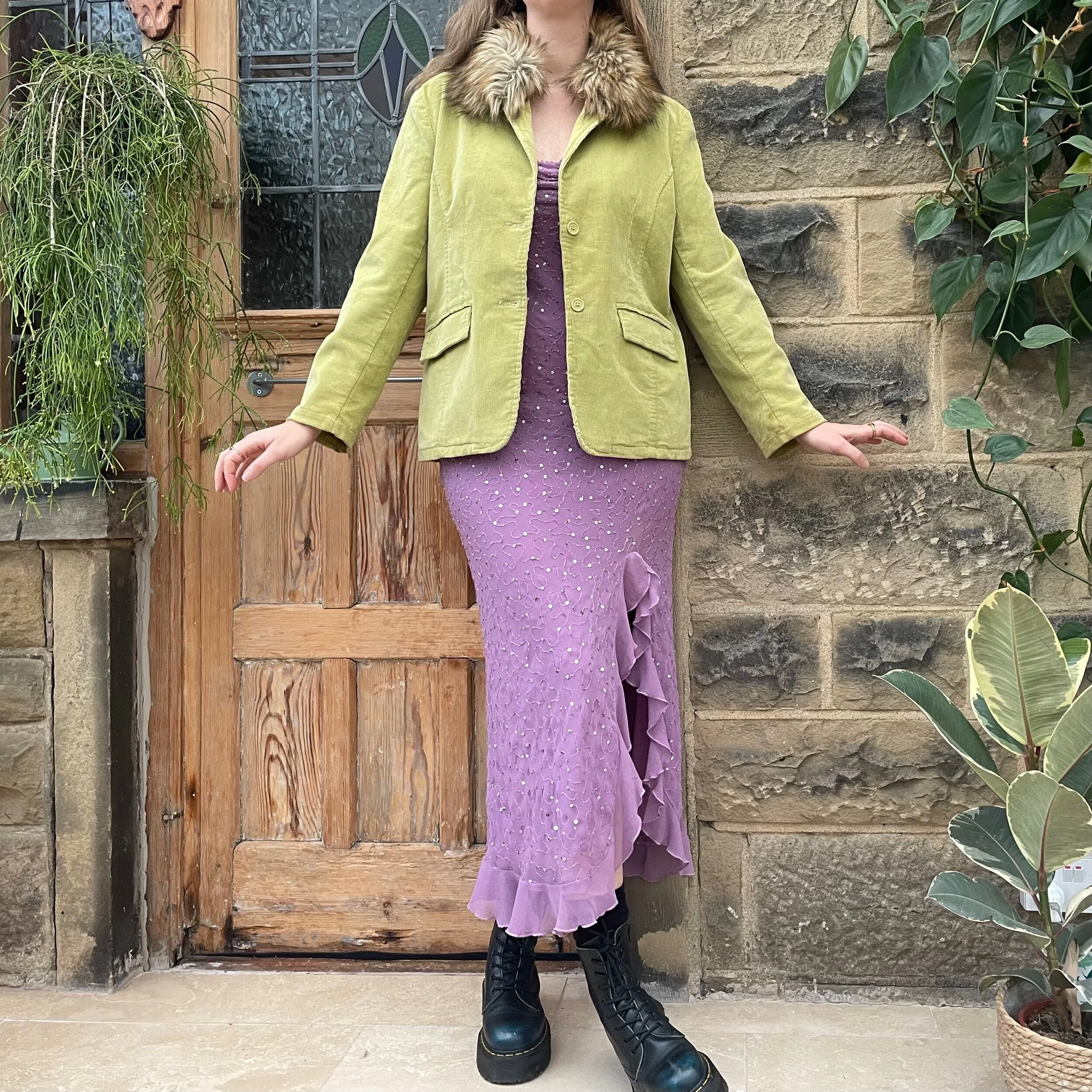 CEE5D0D8-E9D3-42B8-8E5F-0465E26B48FC