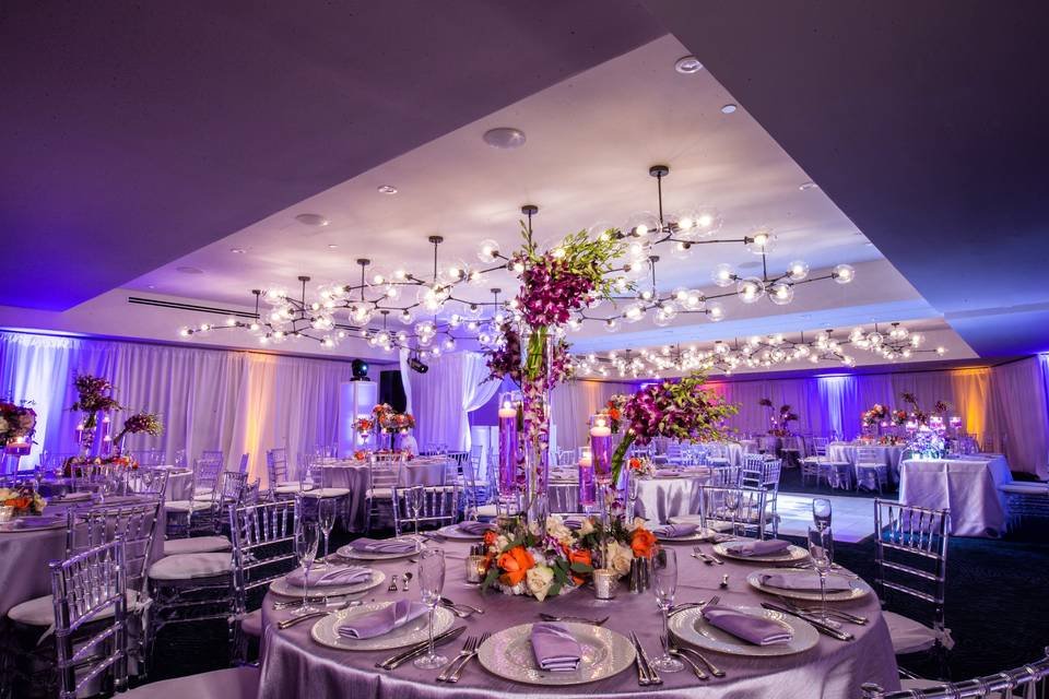 promenade-ballroom-i_51_377380-163899003535182.jpeg