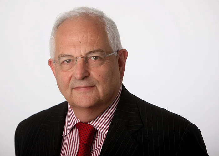 Martin Wolf - official pic without border copy (1).jpg