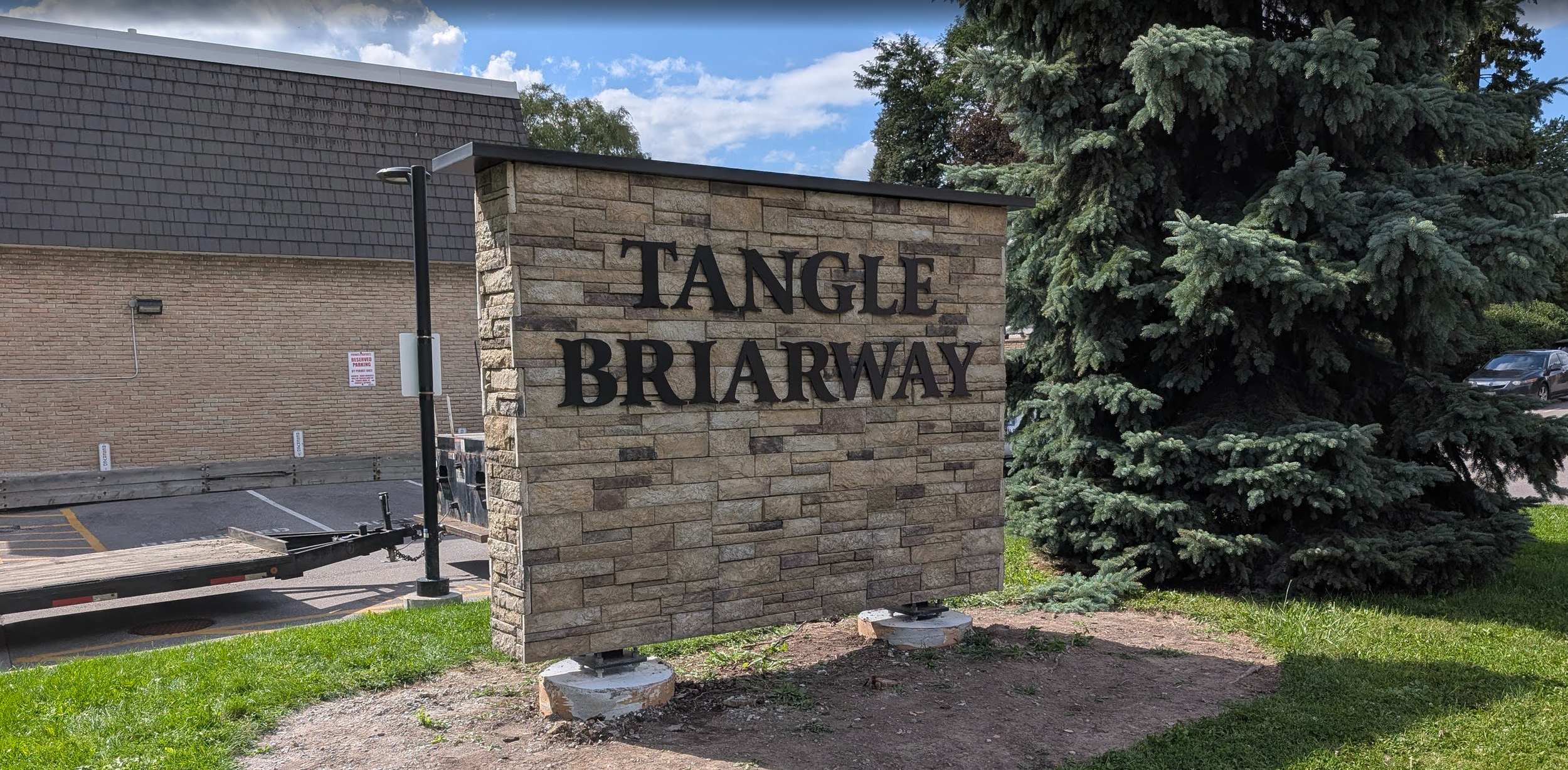 MONUMENT SIGN .png