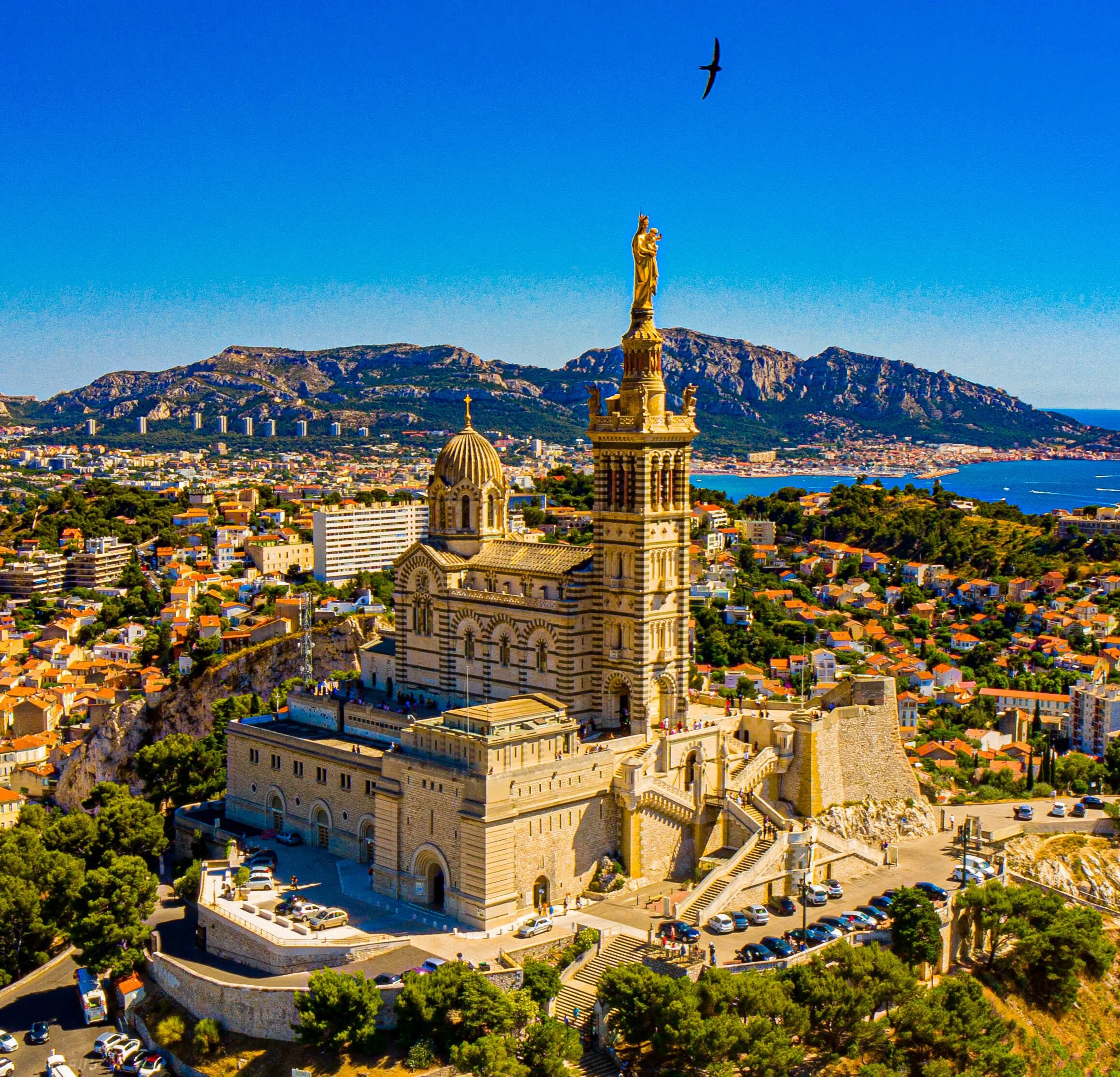 Notre-Dame_de_la_Garde_aerial_view_2020.jpeg