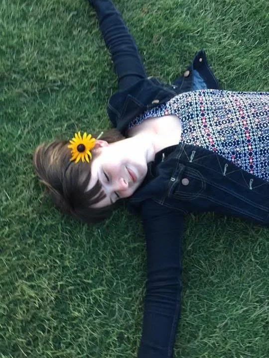 your honor, it was 2016 🖤🙈

The year I graduated high school, grew out the iconic pixie cut, lived at edisto beach for the summer, started college at CofC, met my future husband and crushed so hard, and wore an alarming amount of chokers