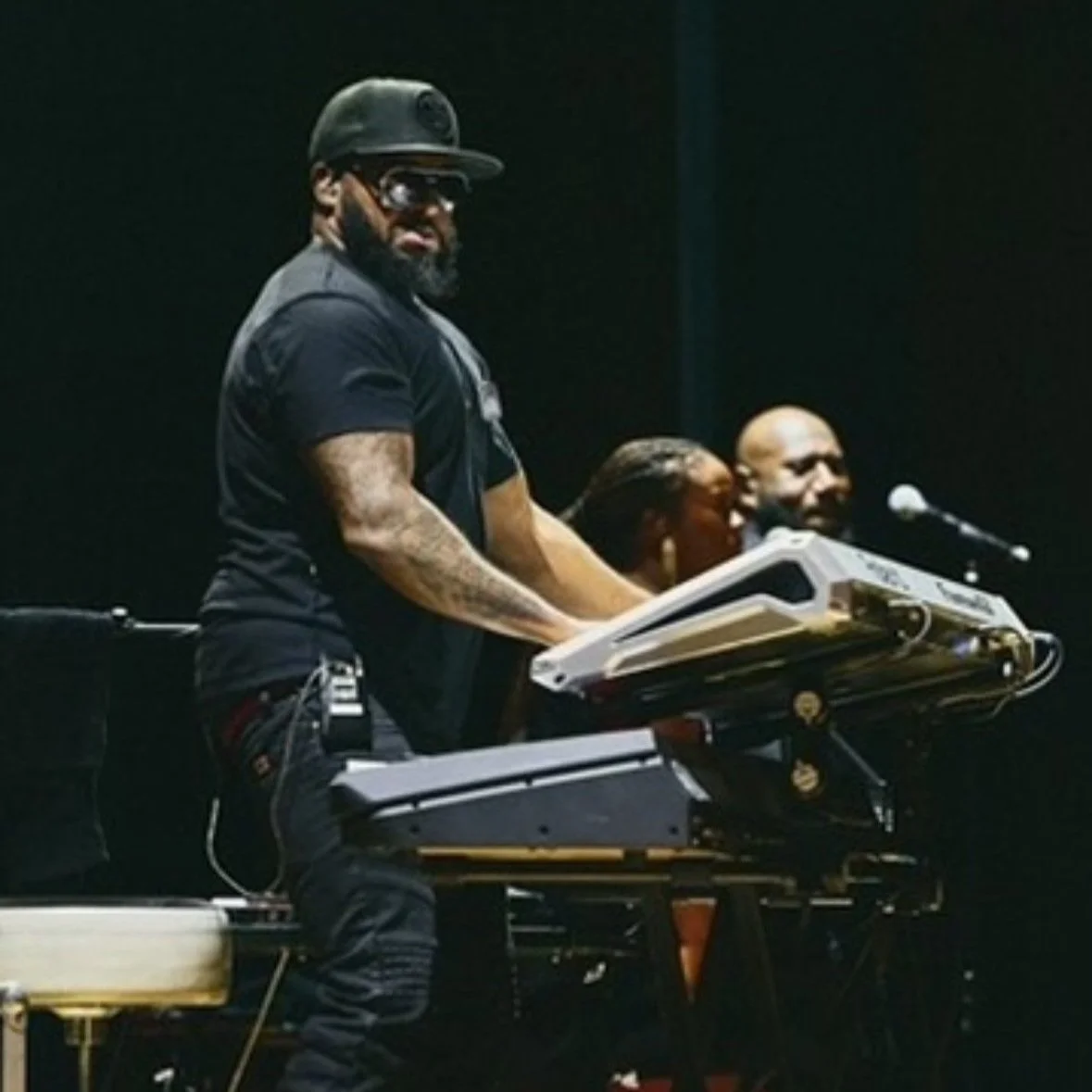 LOVE YOU TOO TOUR w/ LEDISI