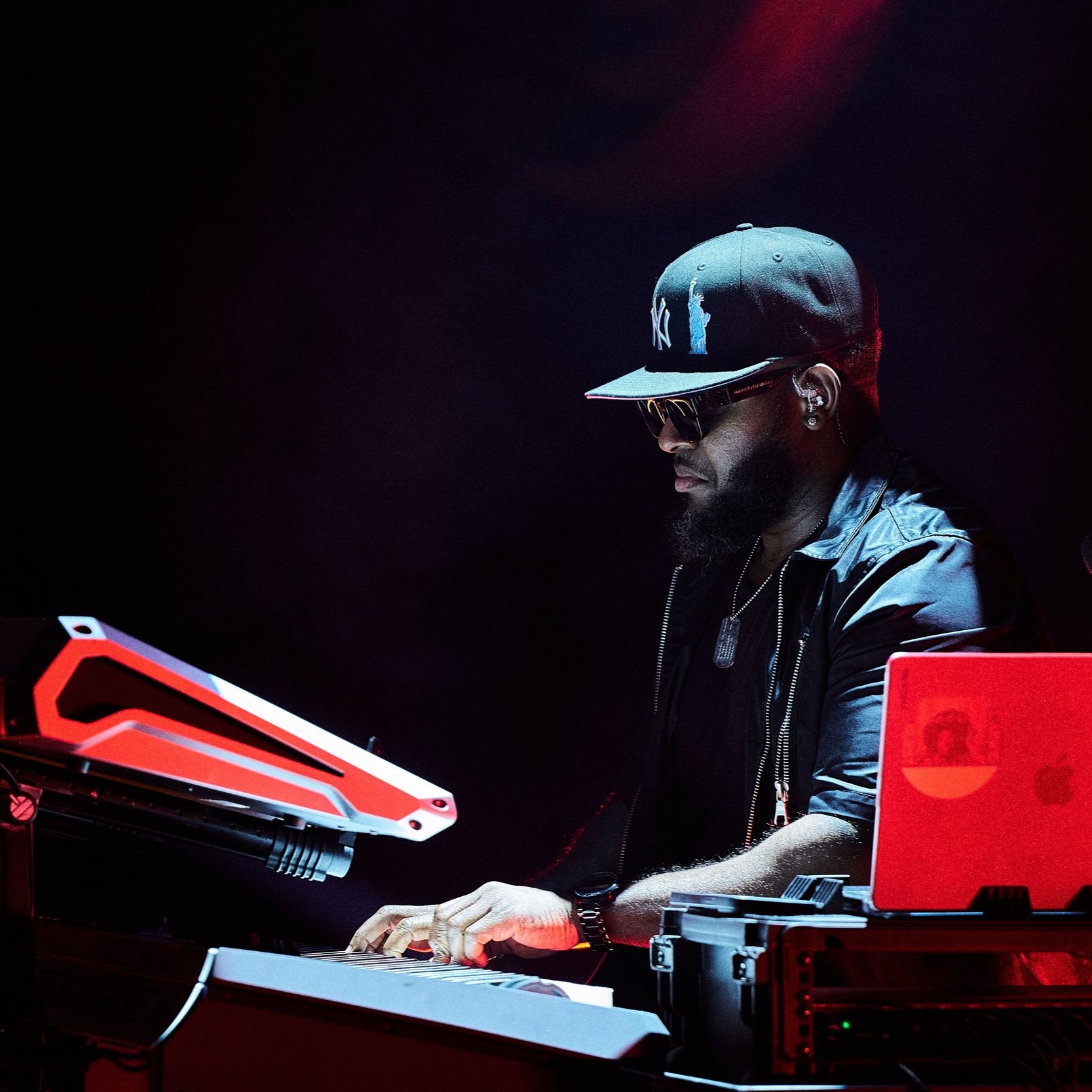 LOVE YOU TOO TOUR w/ LEDISI (Europe)