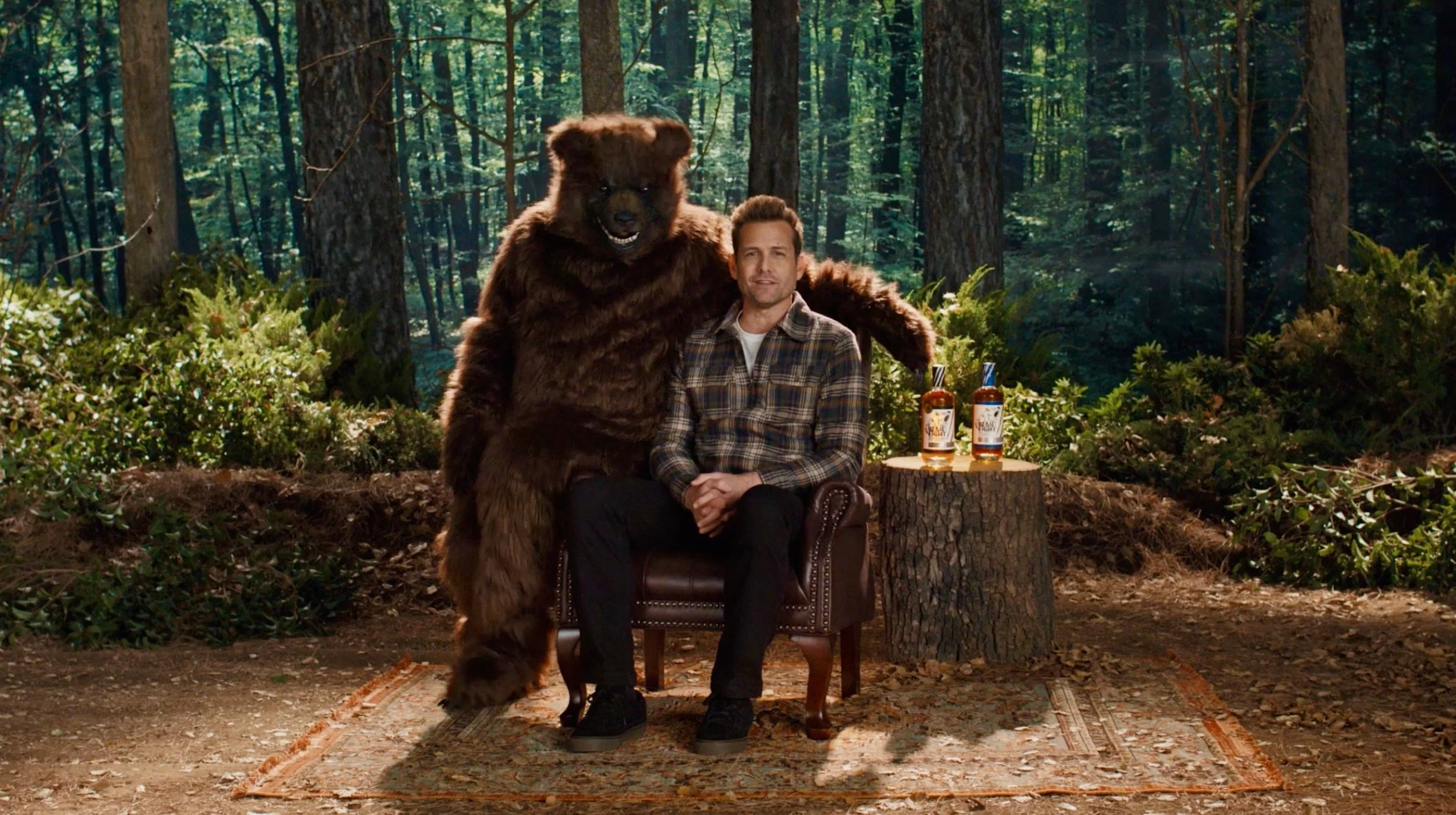 Bear Fight Whiskey "Bear Fight" 1:20