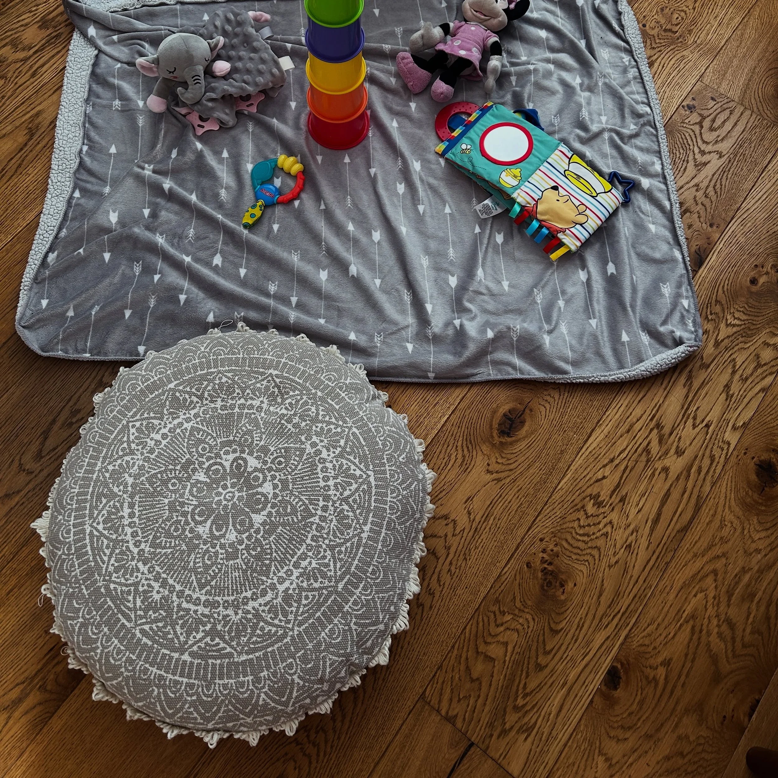 Here&rsquo;s a real, raw look at my meditation set up today. 
Authenticity over aesthetic. I might not have alone time but I do have me time and quality time and I&rsquo;m creating a practice I can sustain. A practice my daughters will see.