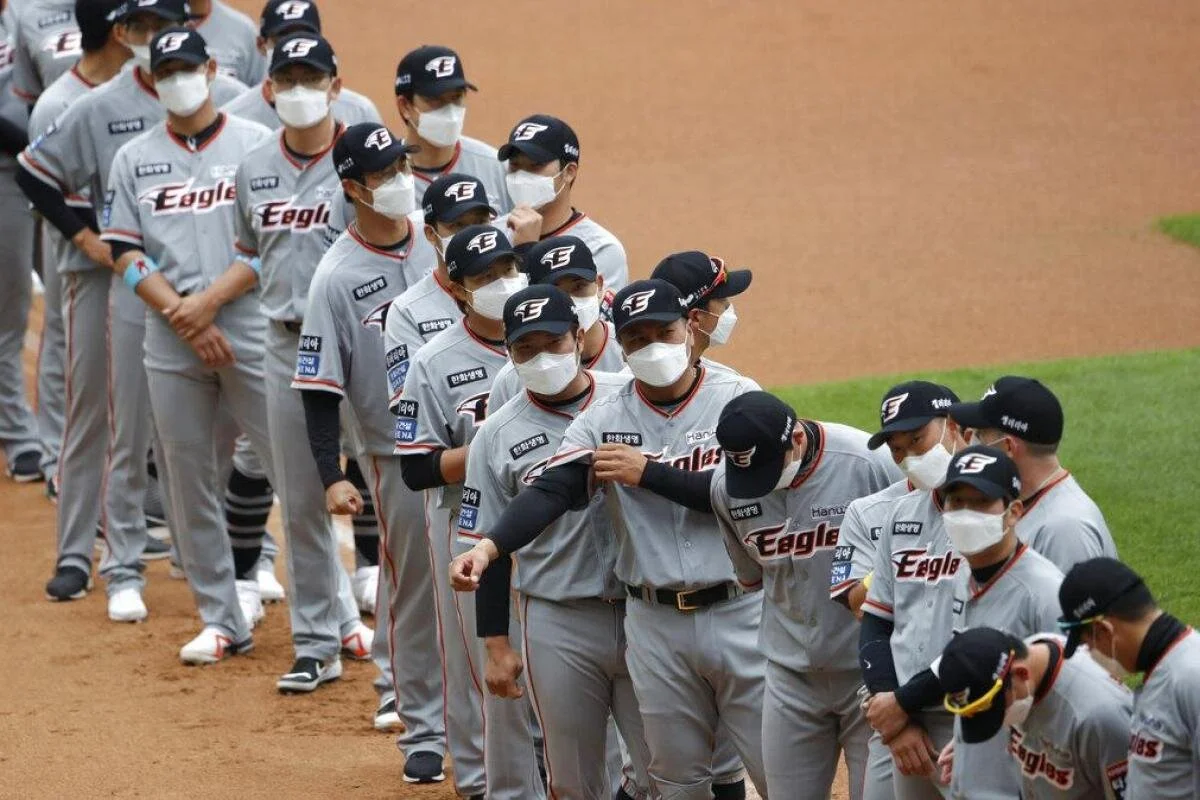 The Simple Minds Sports Show: Covid 19's affect on Baseball 