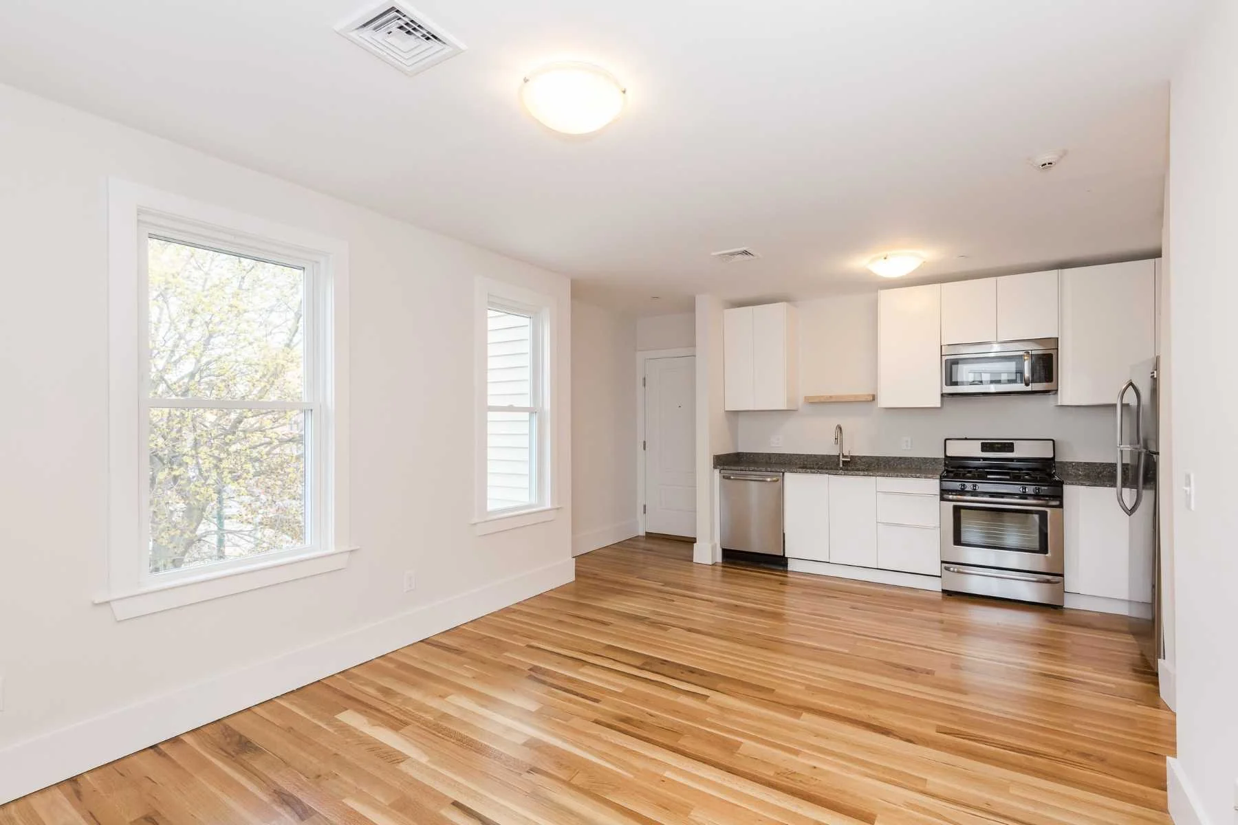 7-CapstoneCommunities-property-12-14-SecondStreet-Cambridge.jpg