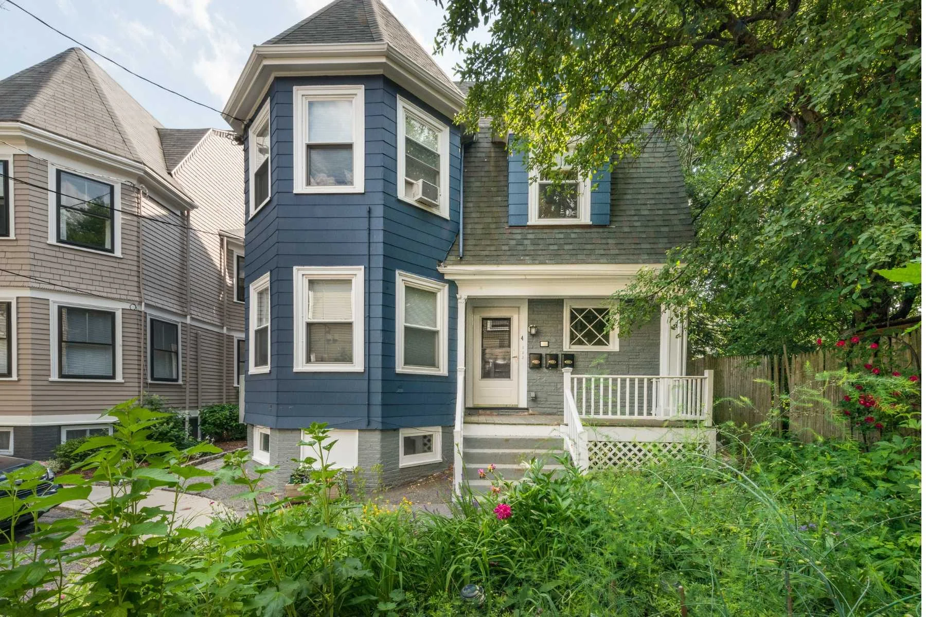 1-CapstoneCommunities-property-Fayette-Park-Apartments-Cambridge.jpg