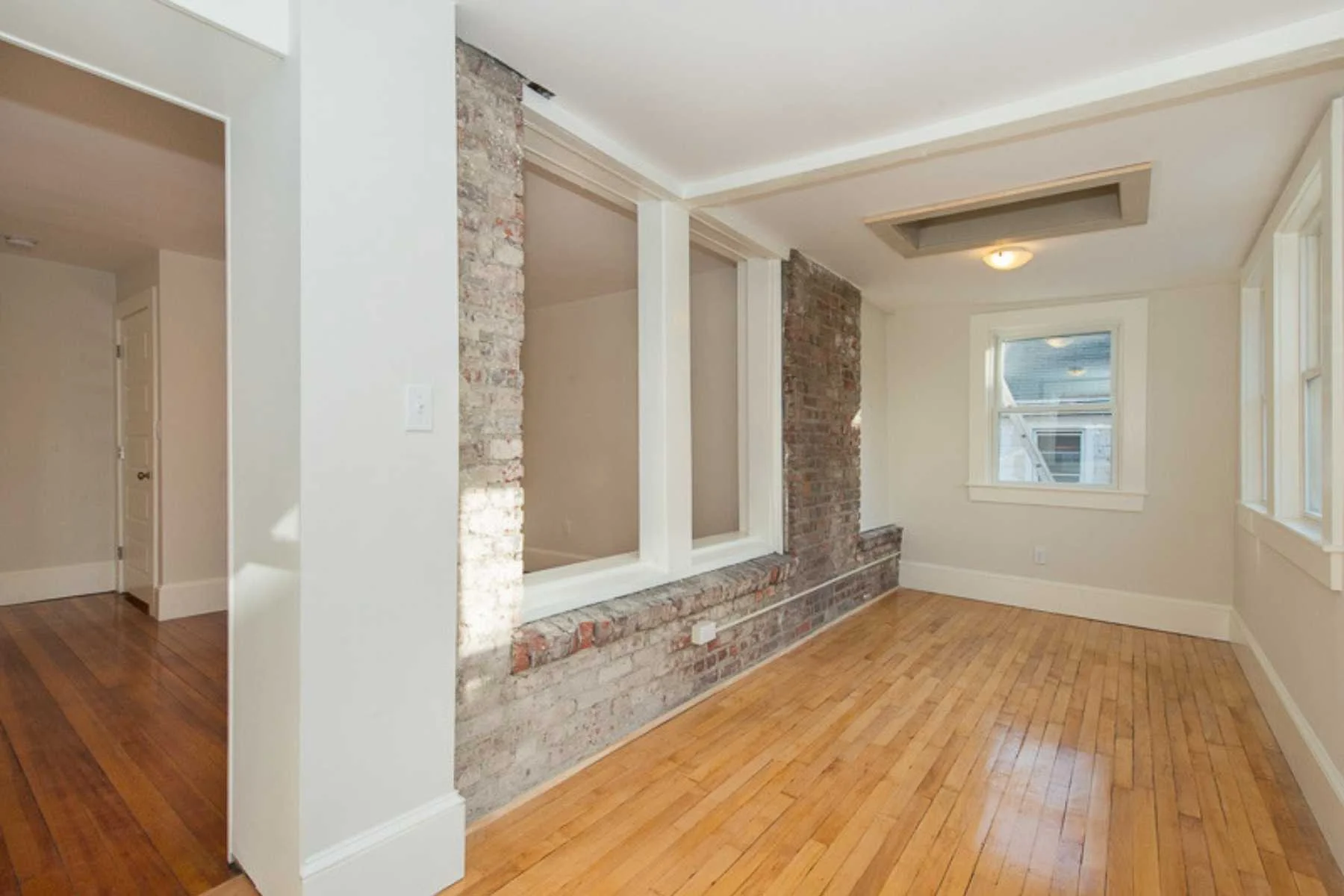 14-CapstoneCommunities-property-Riverside-Place-Apartments-Cambridge.jpg