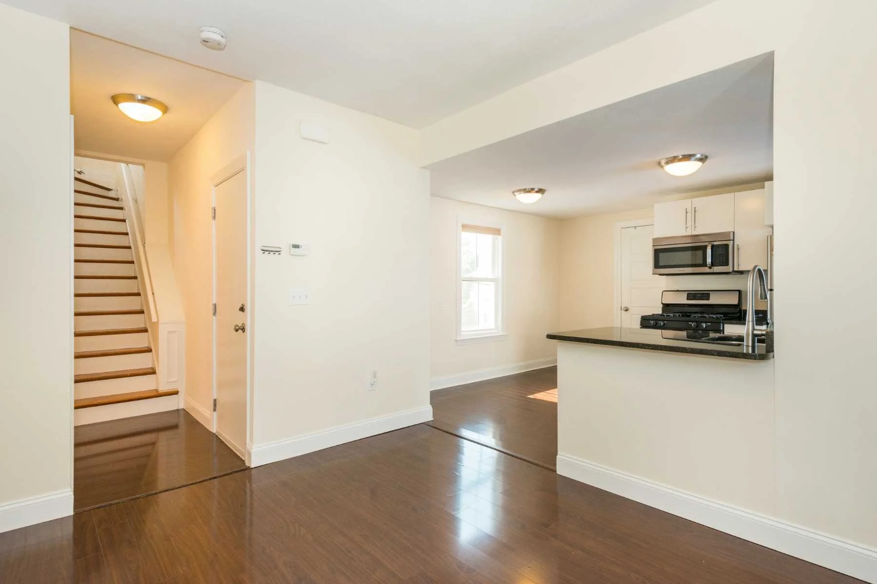 6-CapstoneCommunities-property-Dickinson-Street-Apartments-Somerville.jpg