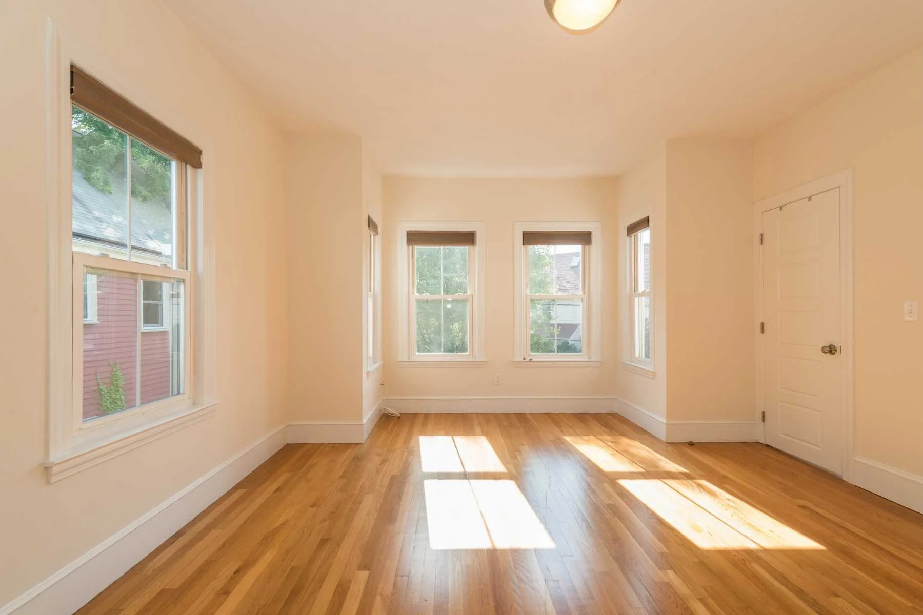 8-CapstoneCommunities-property-Dickinson-Street-Apartments-Somerville.jpg