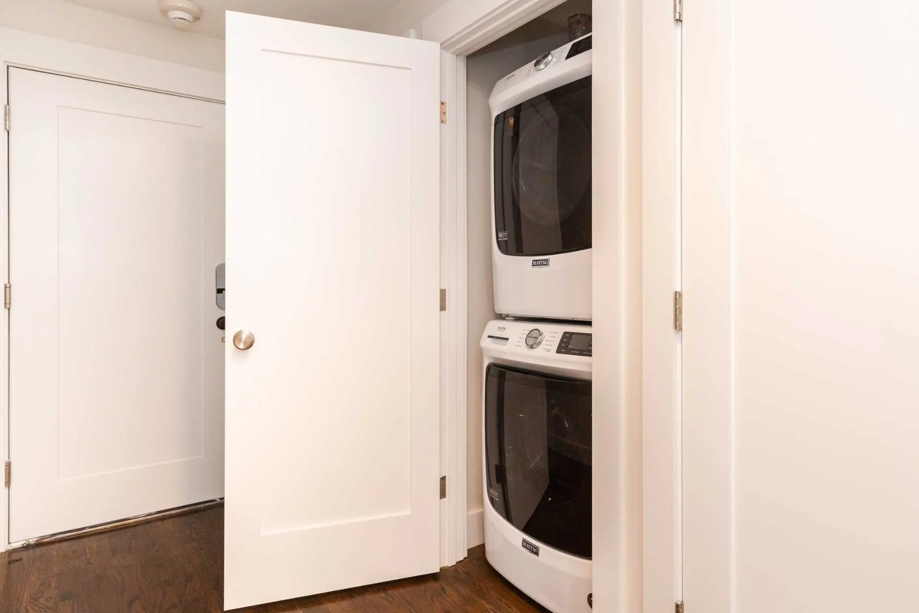 2-CapstoneCommunities-property-24ClaryStreet-Cambridge.jpg