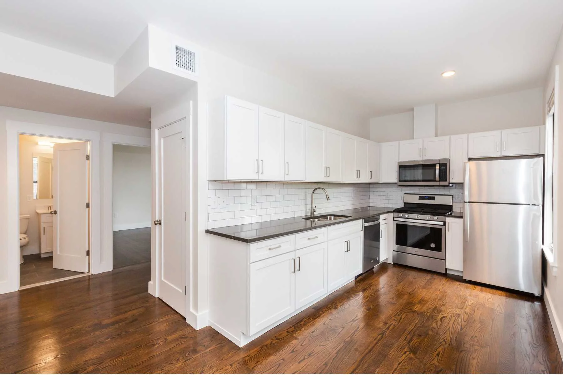 6-CapstoneCommunities-property-24ClaryStreet-Cambridge.jpg