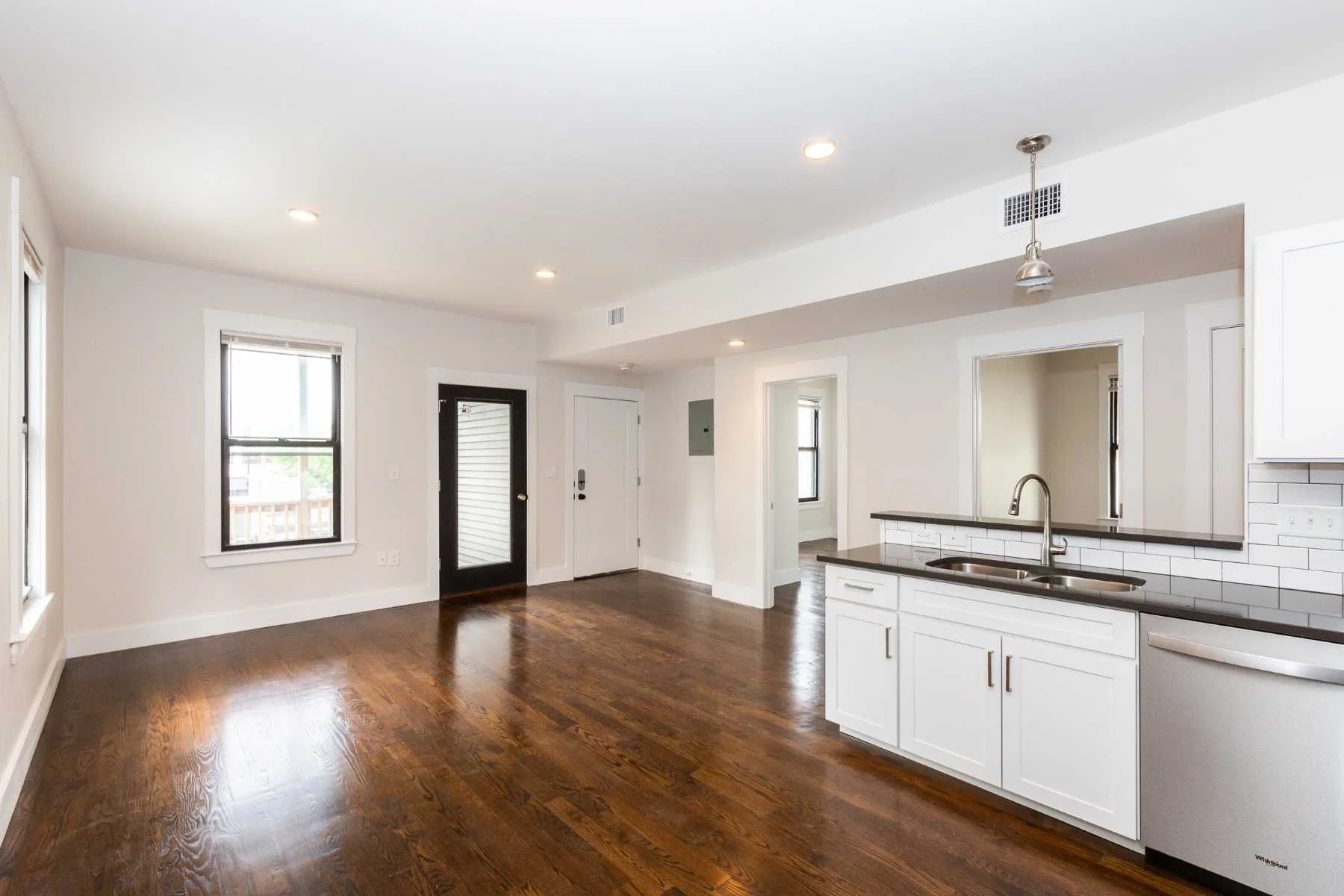 14-CapstoneCommunities-property-24ClaryStreet-Cambridge.jpg