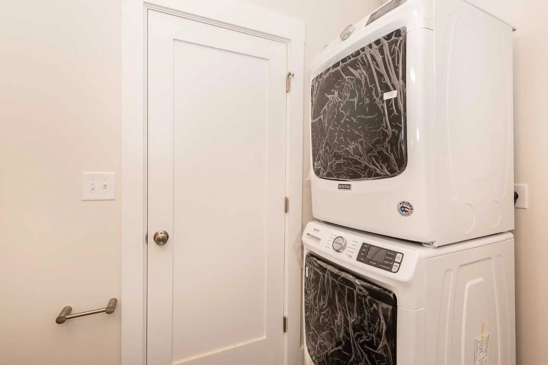 16-CapstoneCommunities-property-24ClaryStreet-Cambridge.jpg